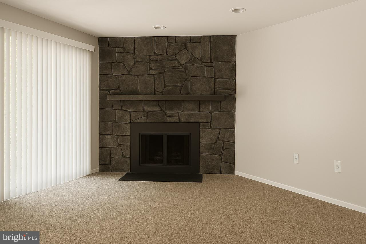 Welcome to this updated 2-bedroom, 2-bath condo in the desirable Painters Crossing community. This spacious rental offers an open floor plan with a bright living and dining area, a modern kitchen, and a private balcony overlooking peaceful wooded views.
The primary suite features ample closet space and a full bath, while the second bedroom is perfect for guests. The flex space offers a kids playroom or home office! Enjoy low-maintenance living with water, sewer, and exterior upkeep included.
Community amenities feature a pool, tennis courts, and walking trails. Conveniently located near Route 1 and Route 202, you’ll be just minutes from shopping, dining, and everything the Brandywine Valley has to offer.
Available now – don’t miss the chance to make this home yours!