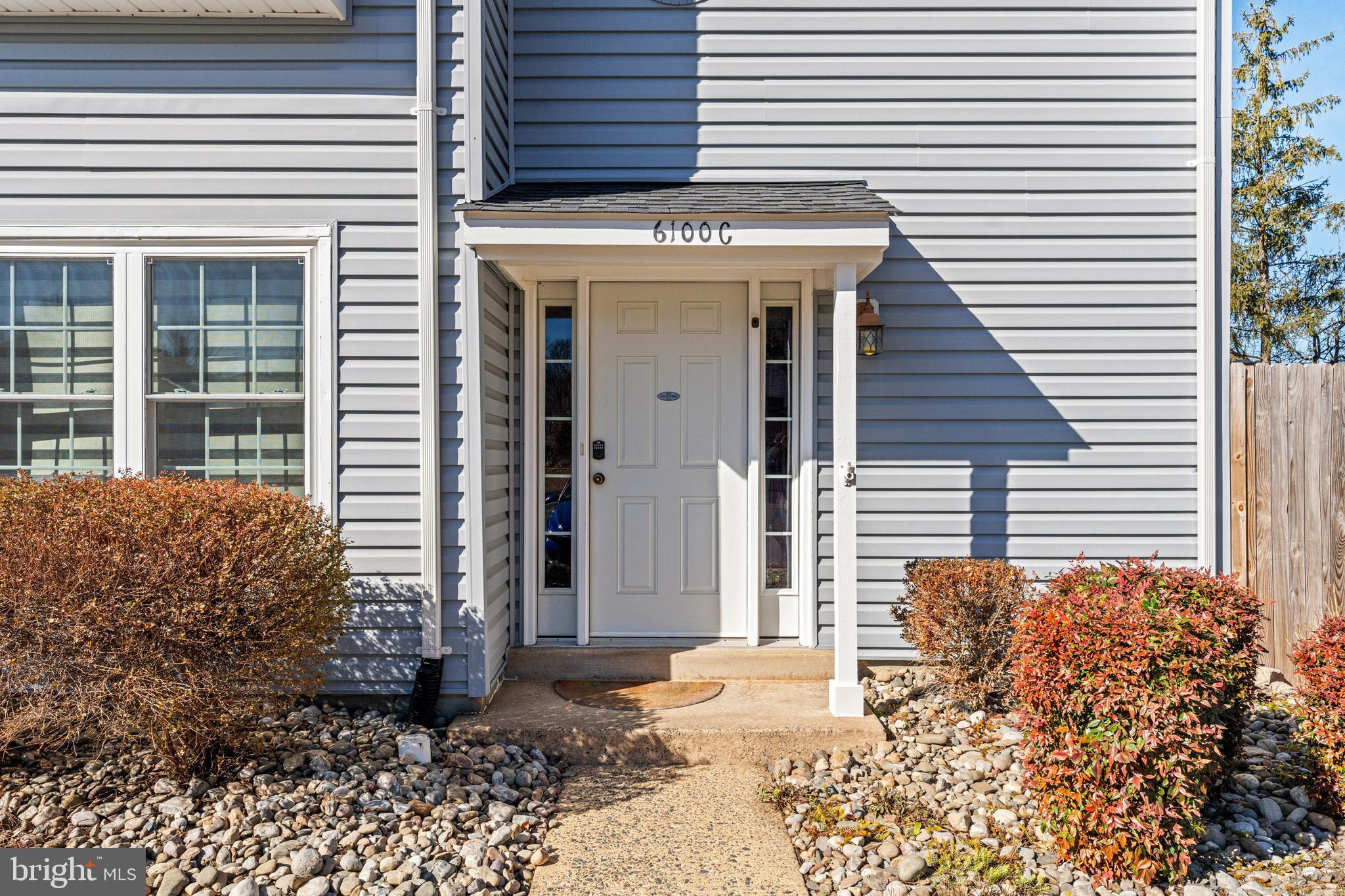 6100 HOSKINS HOLLOW CIRCLE C