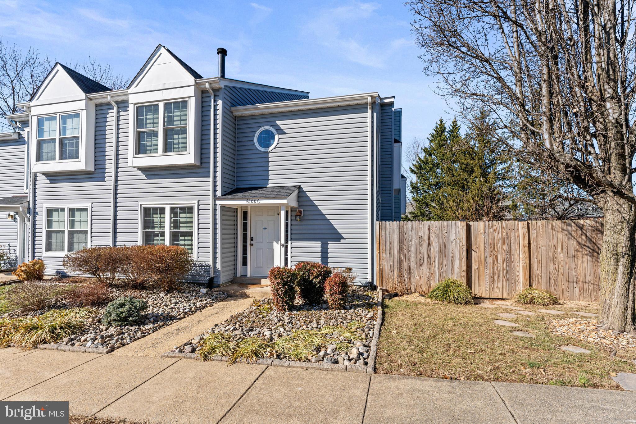 6100 HOSKINS HOLLOW CIRCLE C