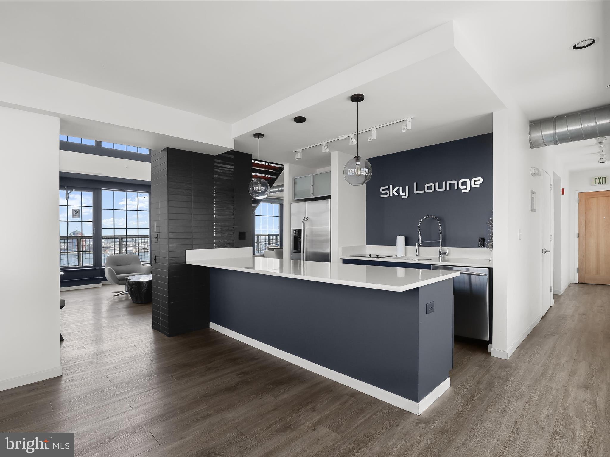 LOCUST POINT - Residential