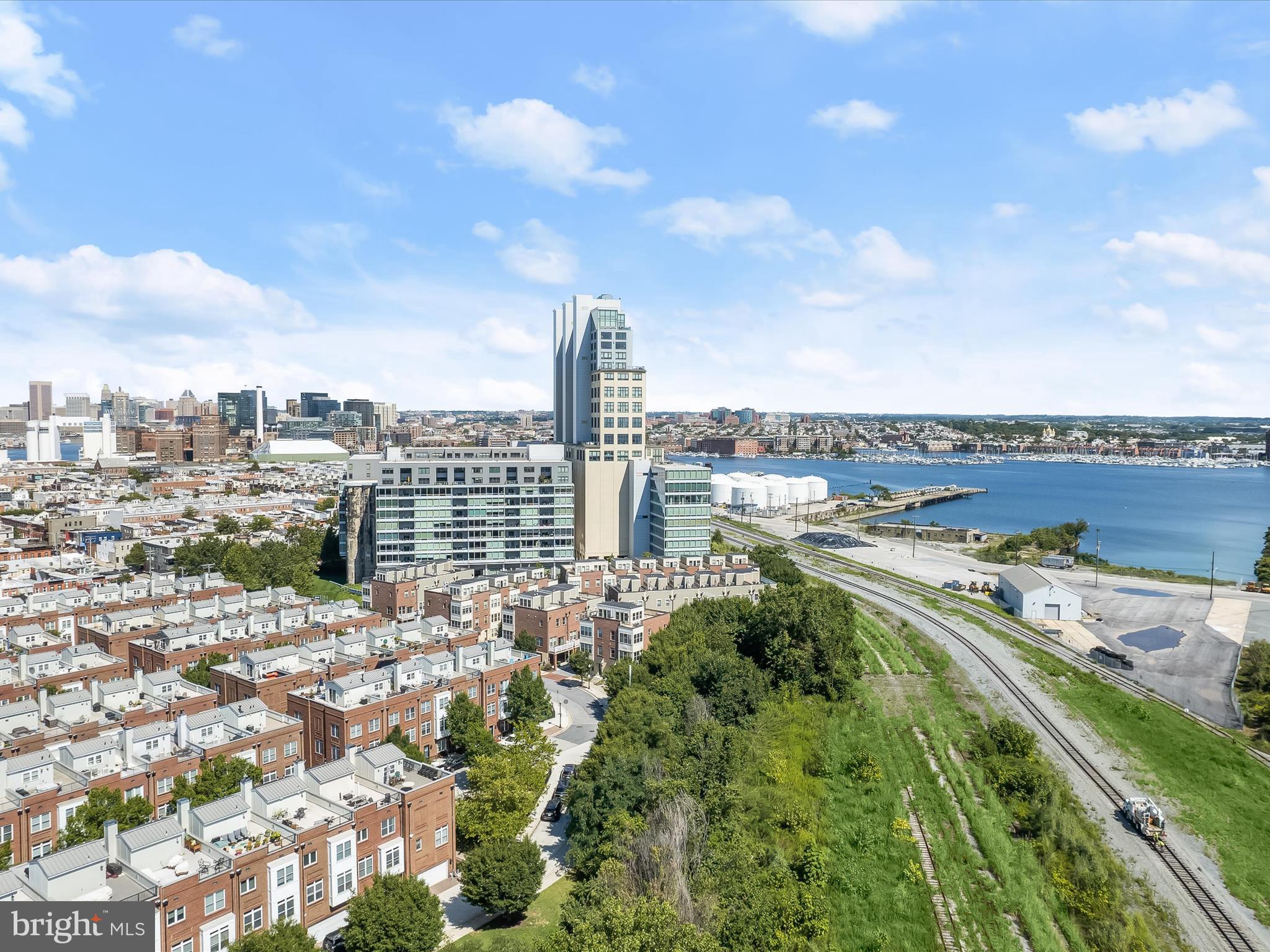 LOCUST POINT - Residential