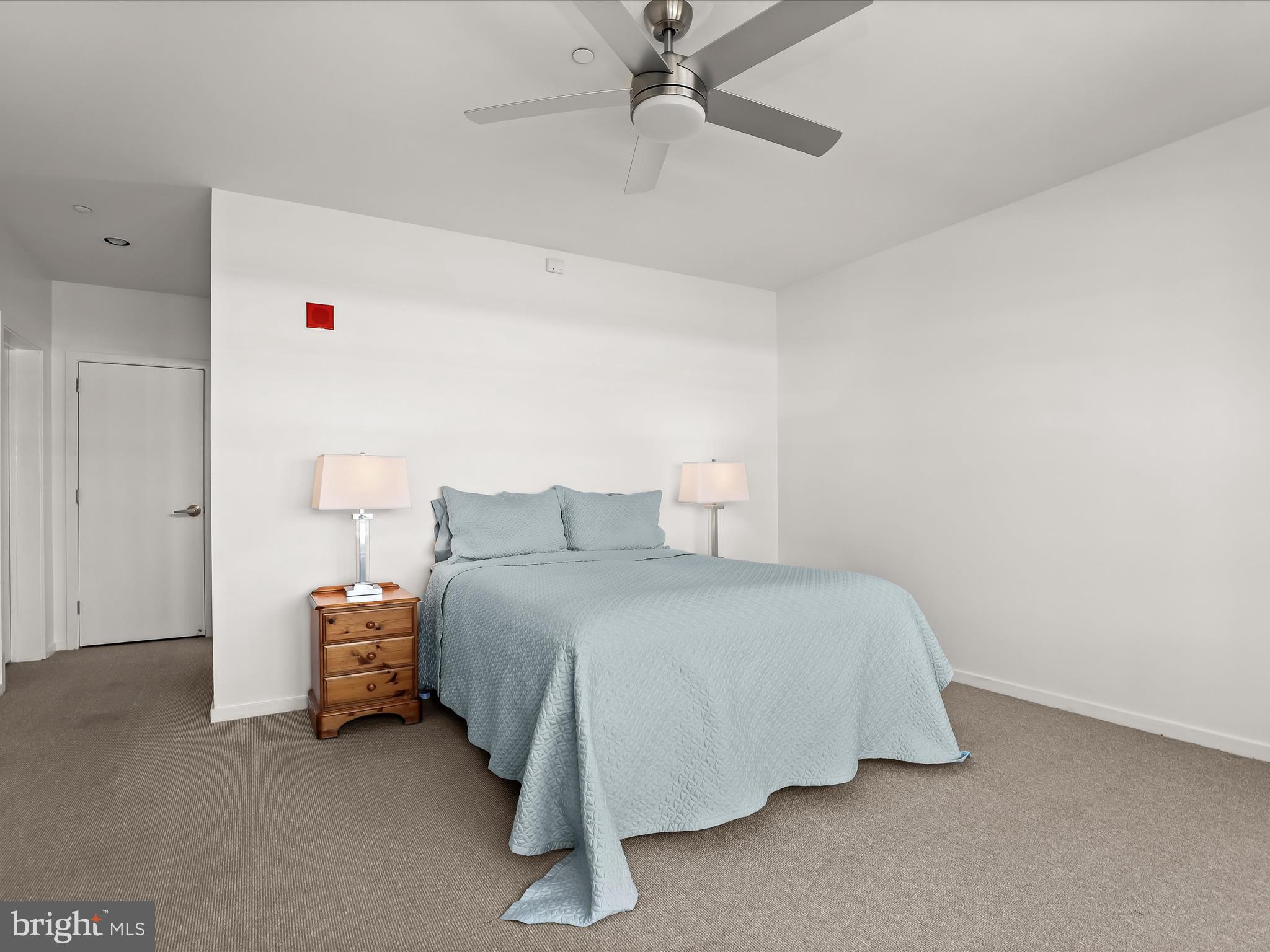 LOCUST POINT - Residential