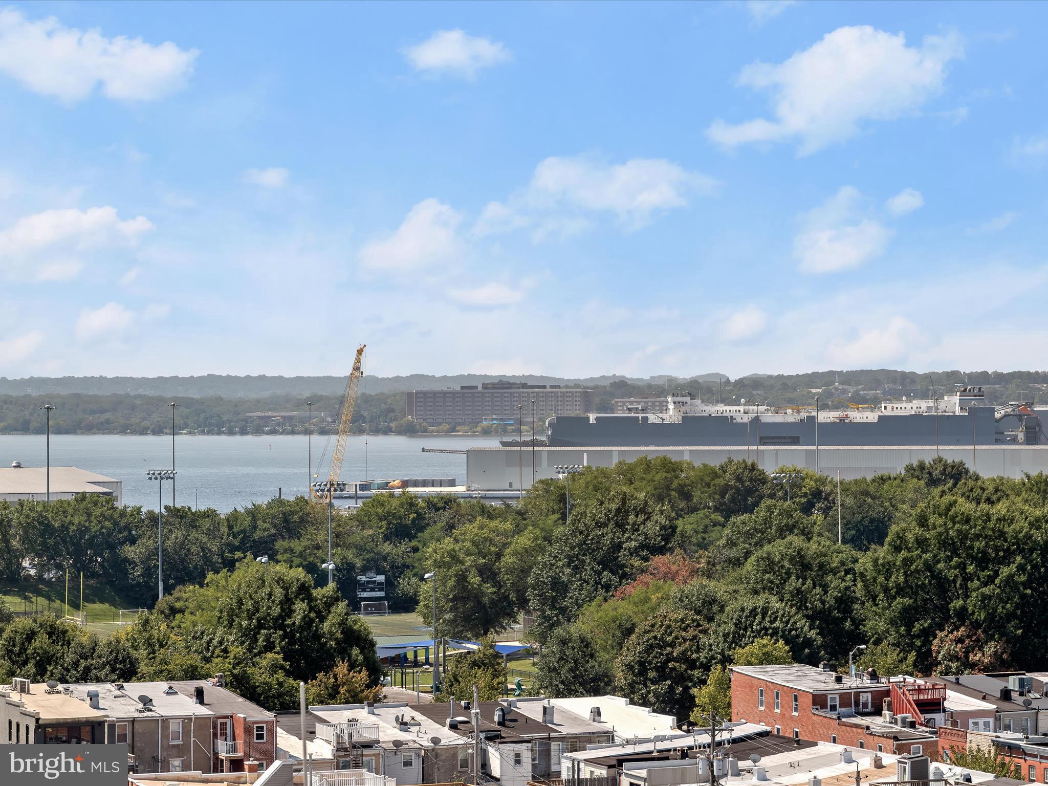 LOCUST POINT - Residential