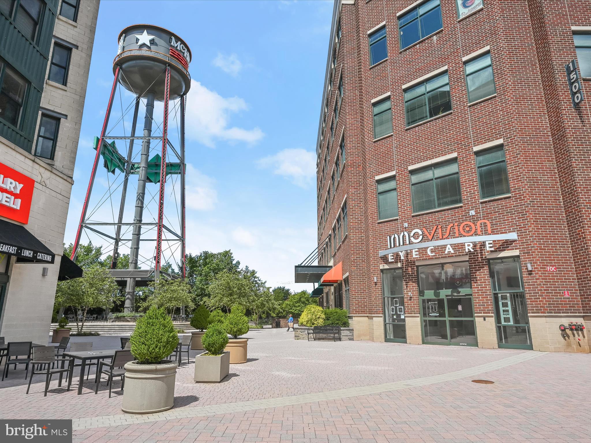 LOCUST POINT - Residential