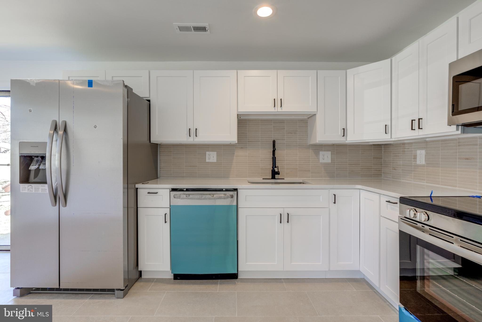 NORTH HILLS - Residential