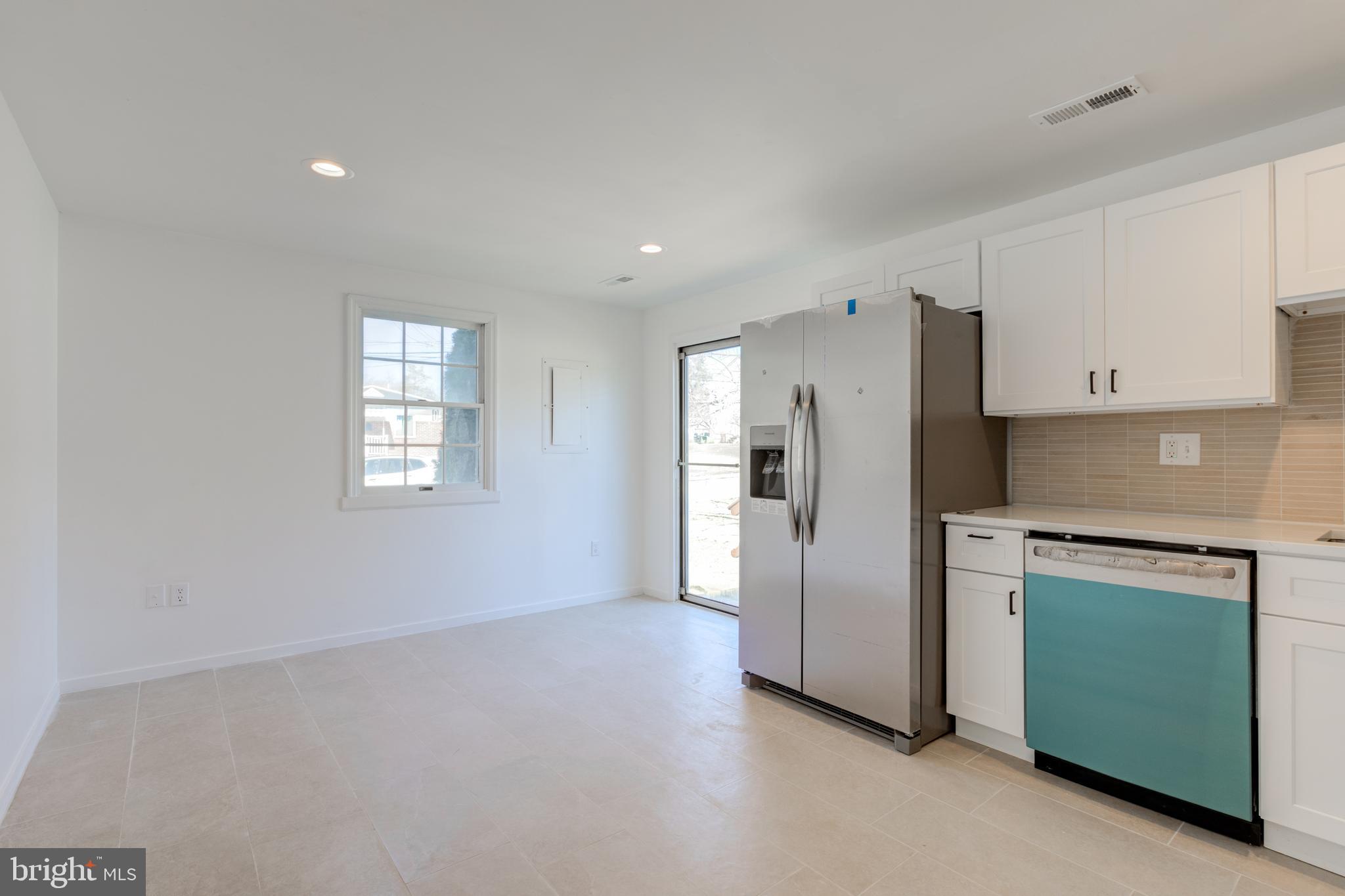 NORTH HILLS - Residential