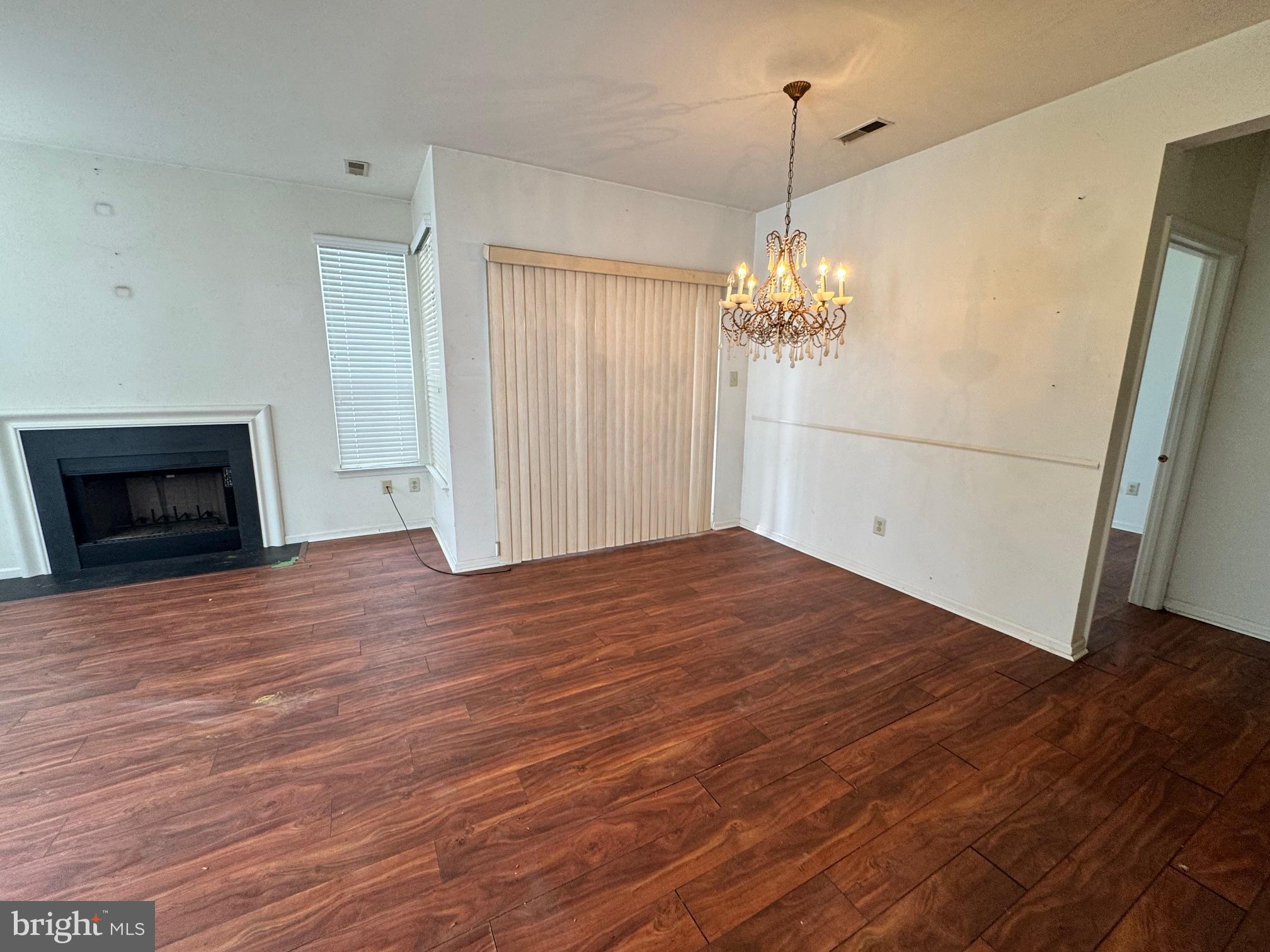 CORNERSTONE - Residential