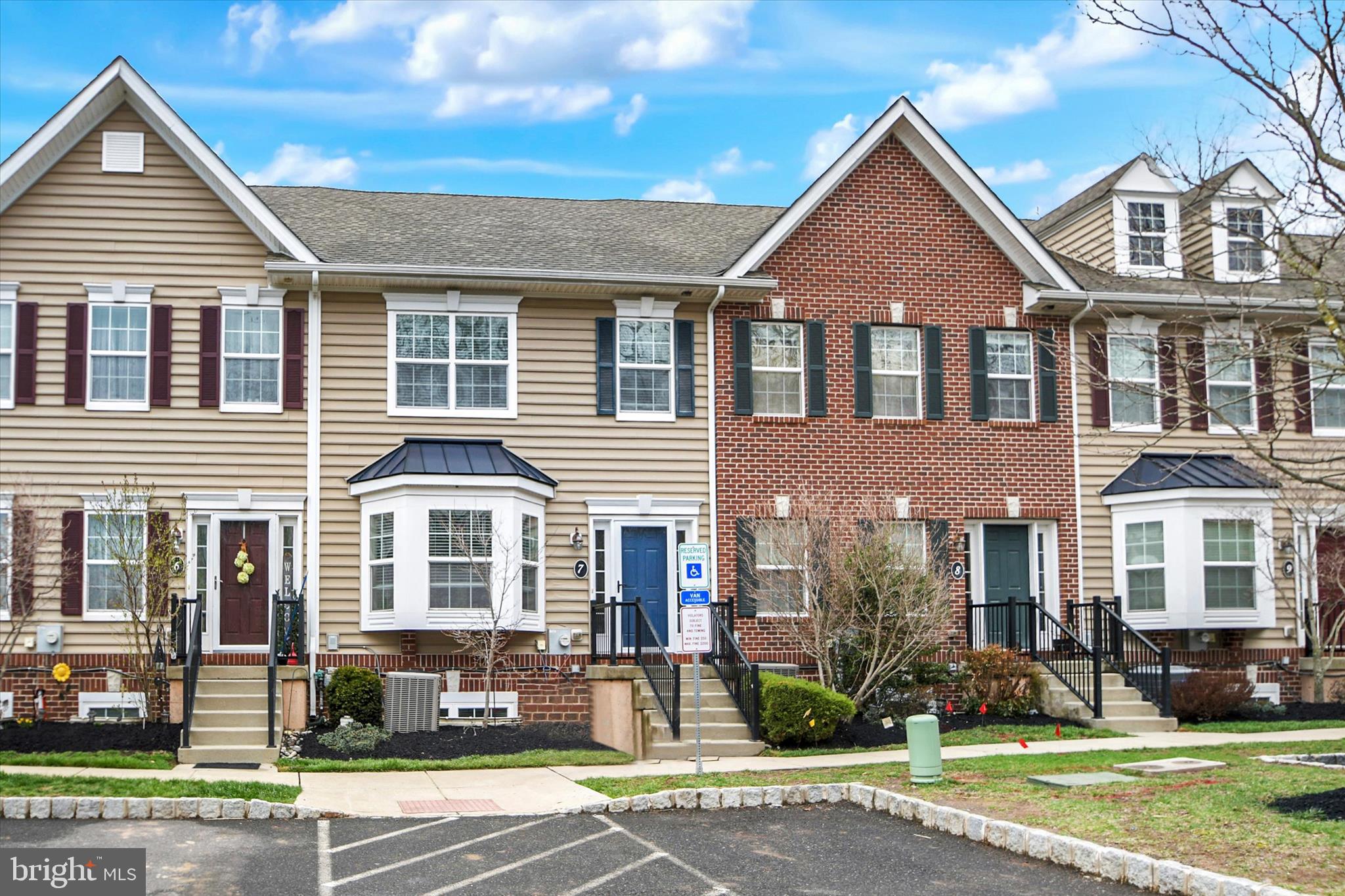 CARRIAGE HILL - Residential