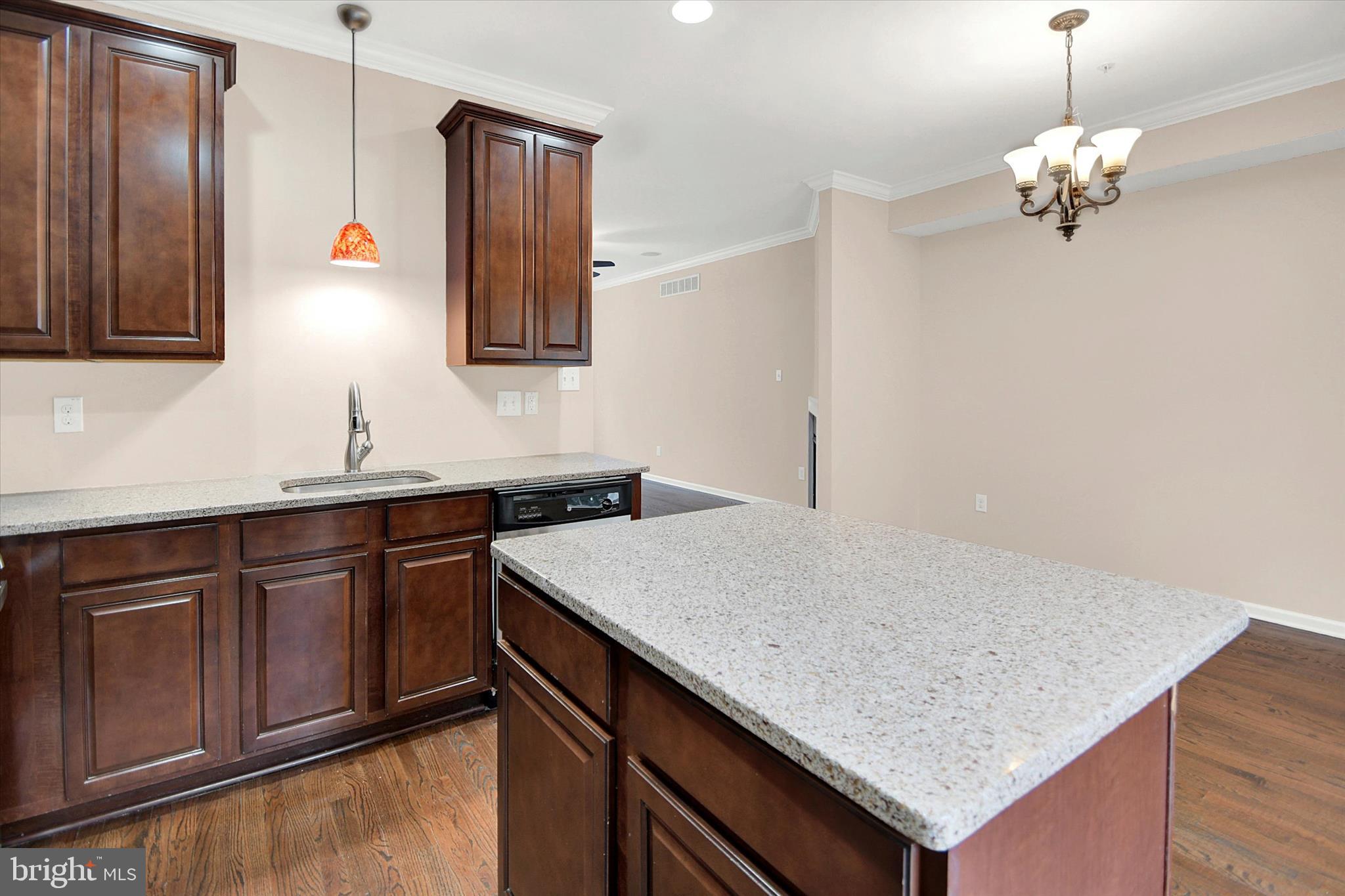 CARRIAGE HILL - Residential