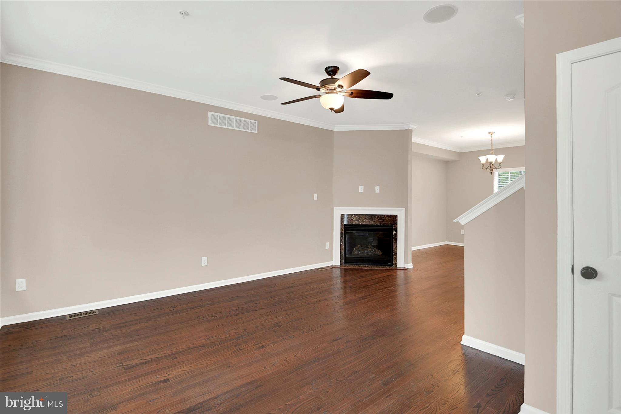 CARRIAGE HILL - Residential