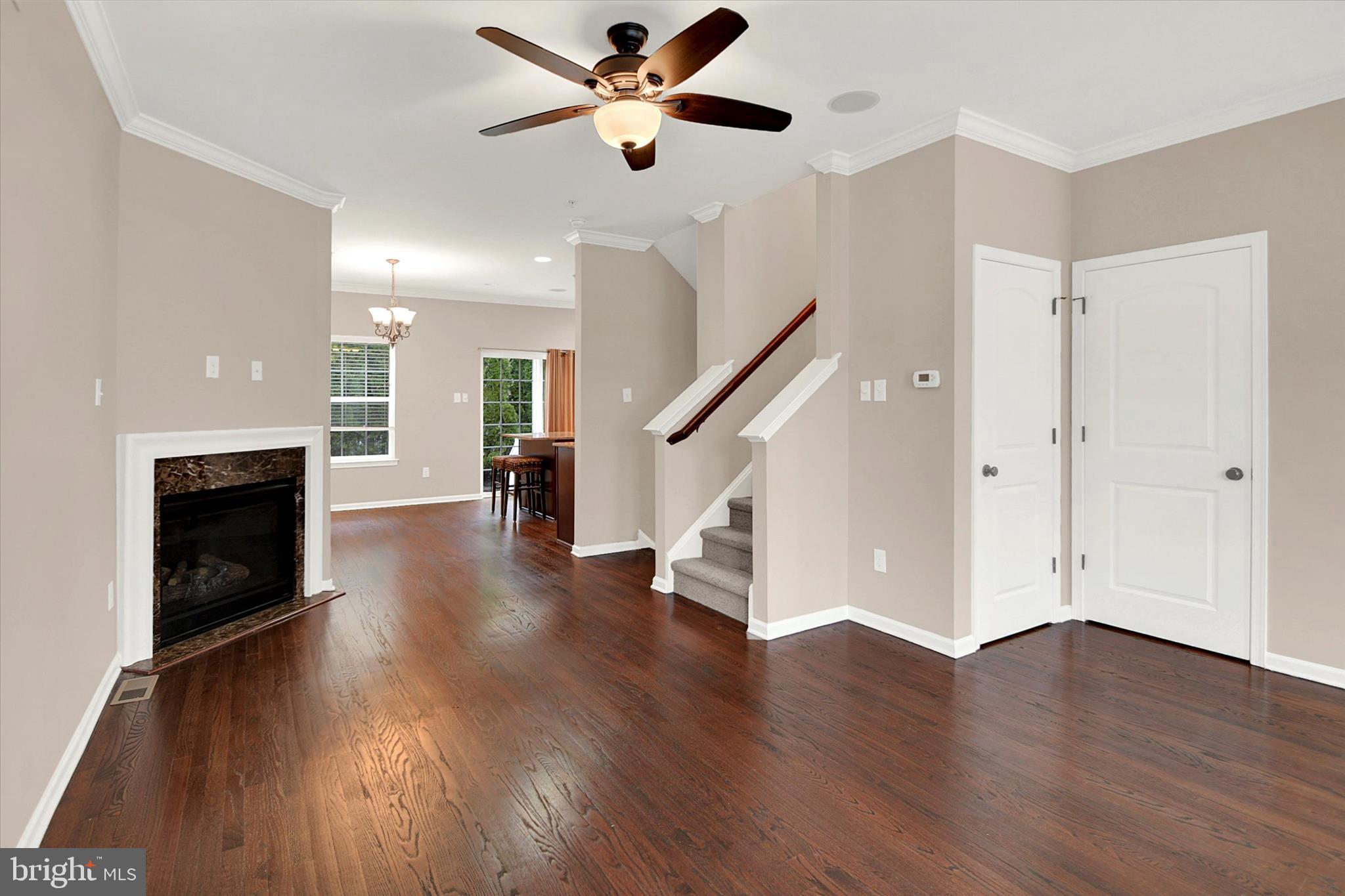 CARRIAGE HILL - Residential