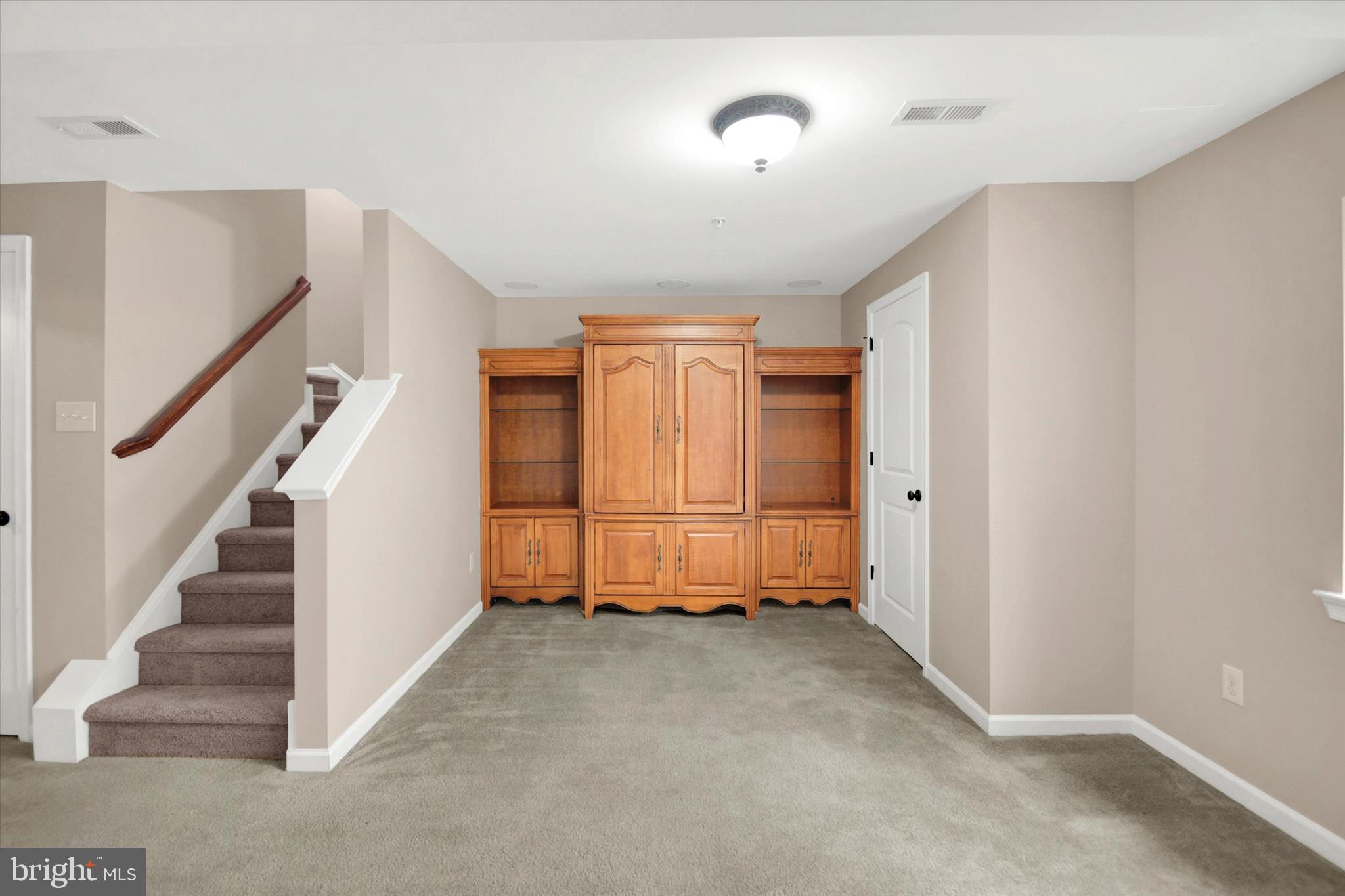 CARRIAGE HILL - Residential