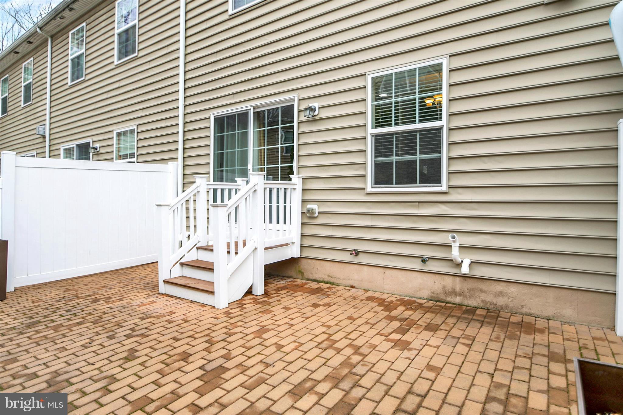 CARRIAGE HILL - Residential