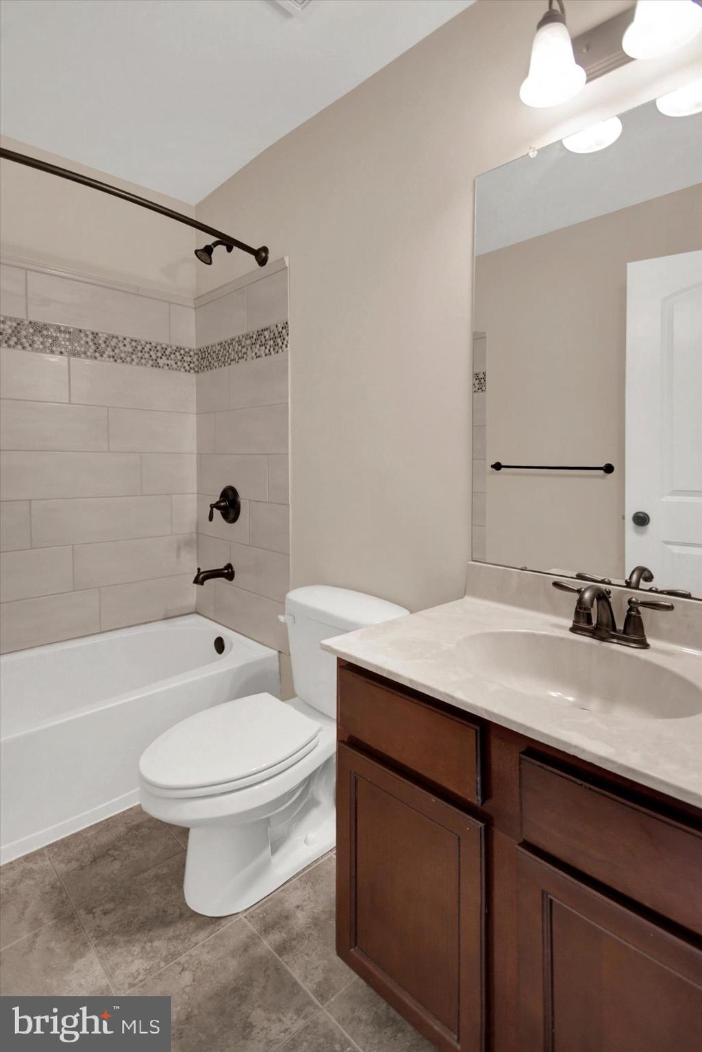 CARRIAGE HILL - Residential