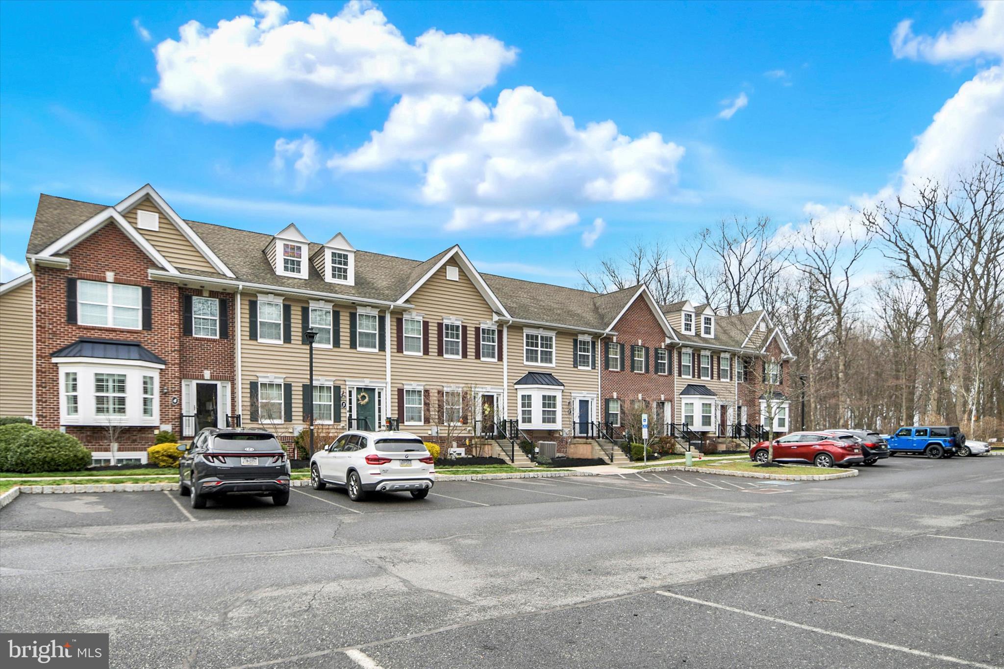 CARRIAGE HILL - Residential