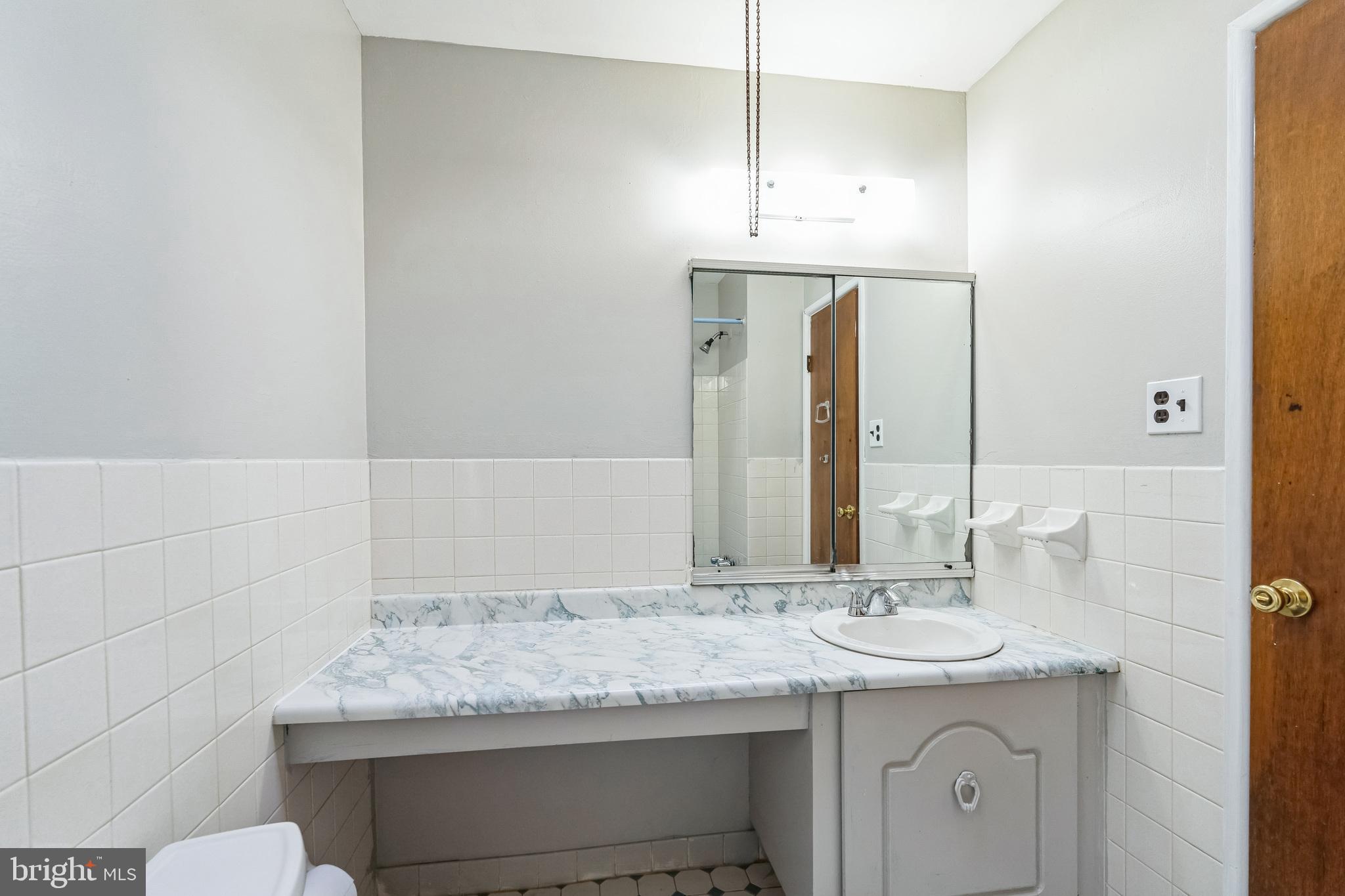 SOMERTON - Residential