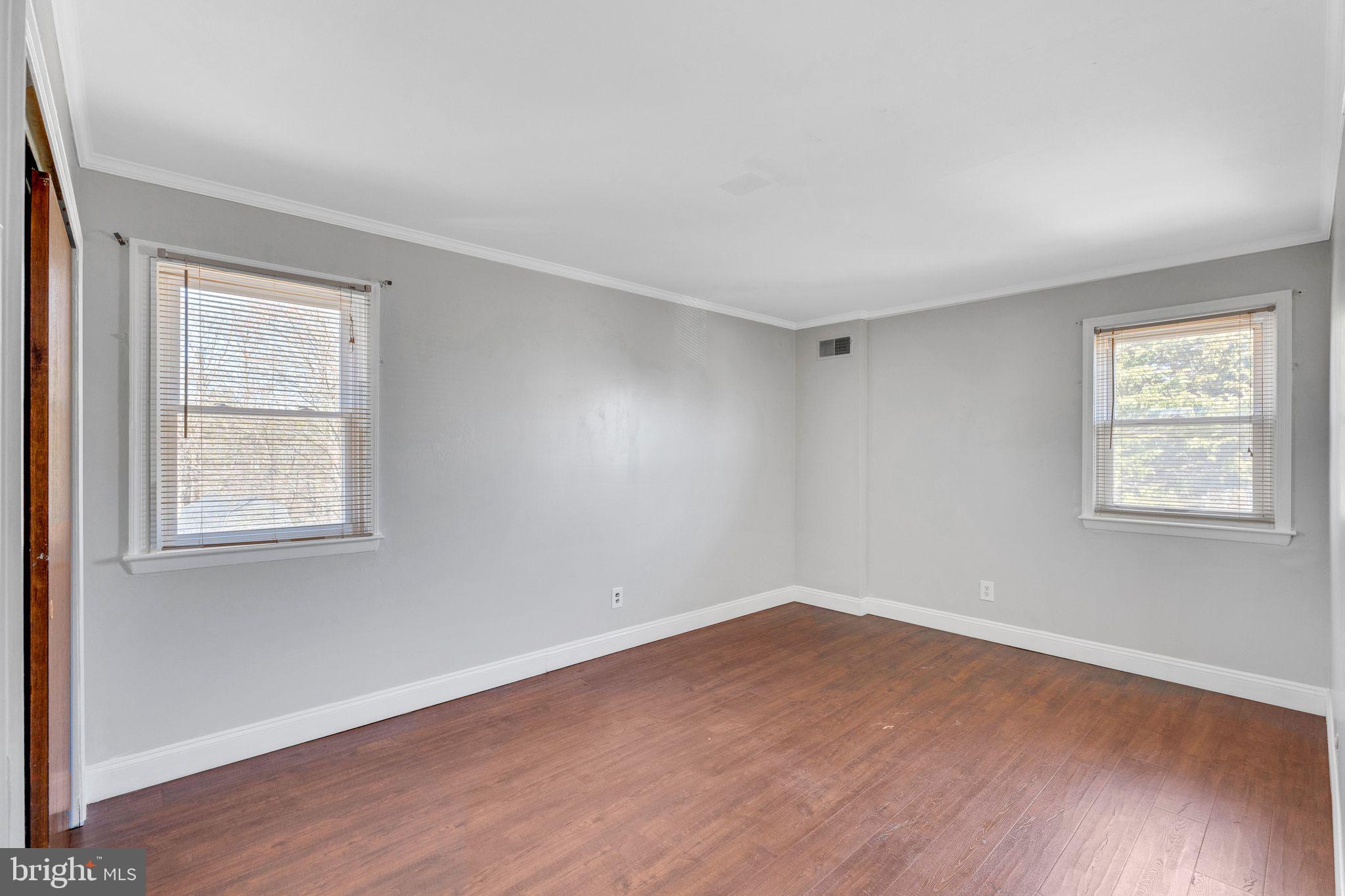 SOMERTON - Residential