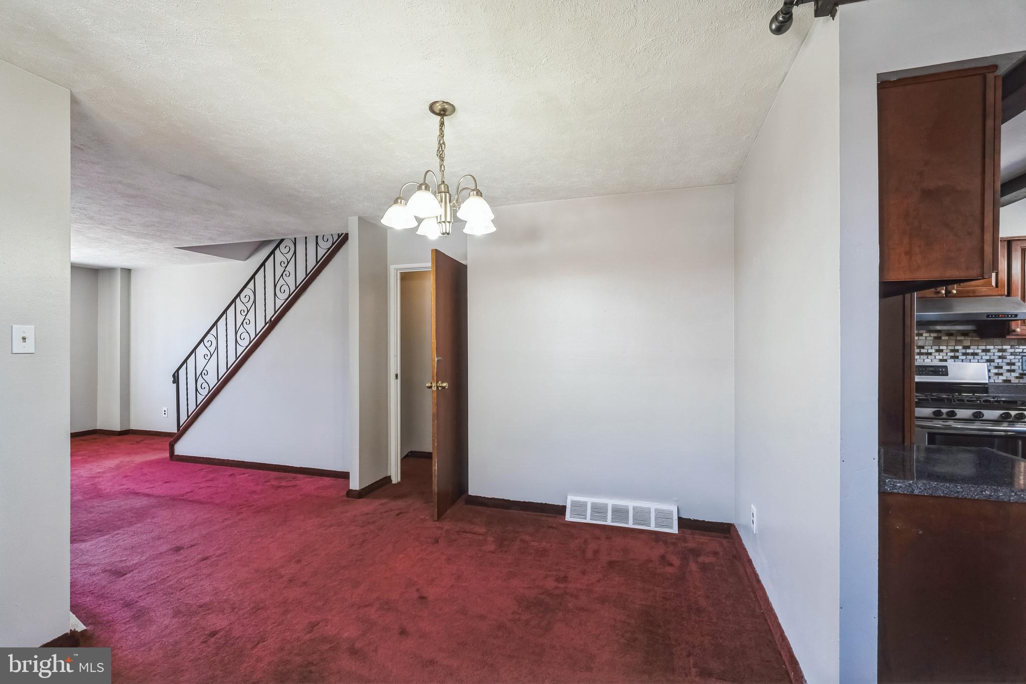 SOMERTON - Residential