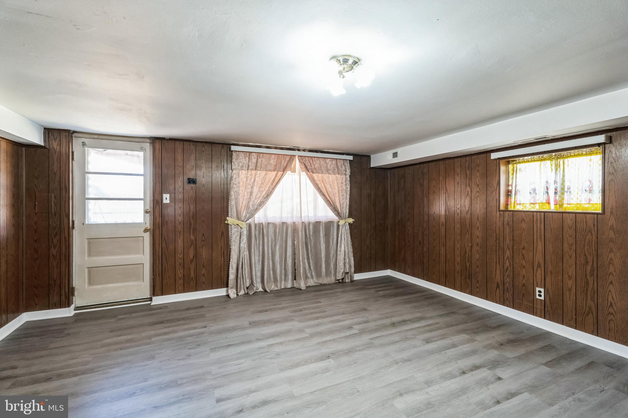 SOMERTON - Residential