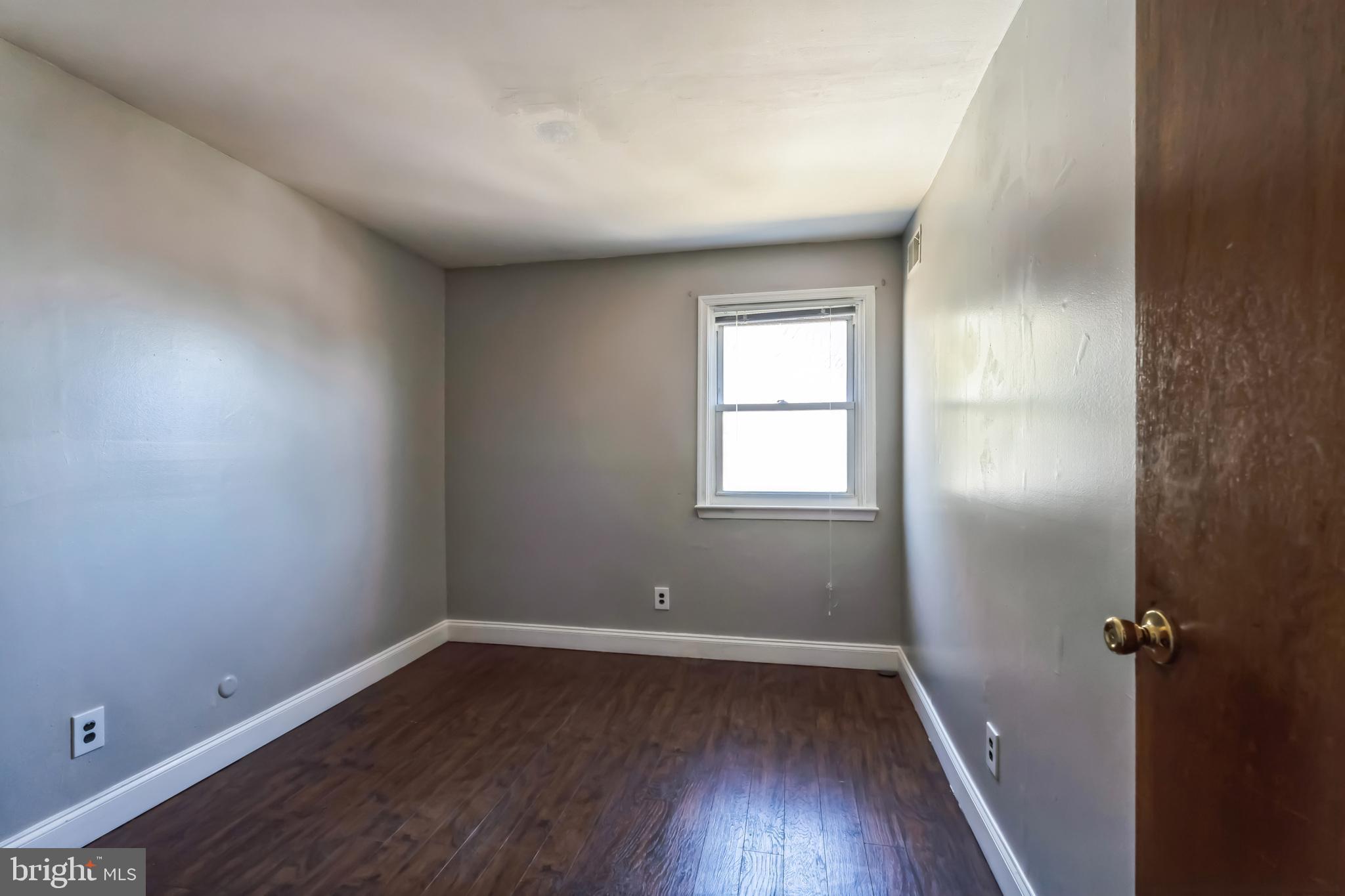 SOMERTON - Residential