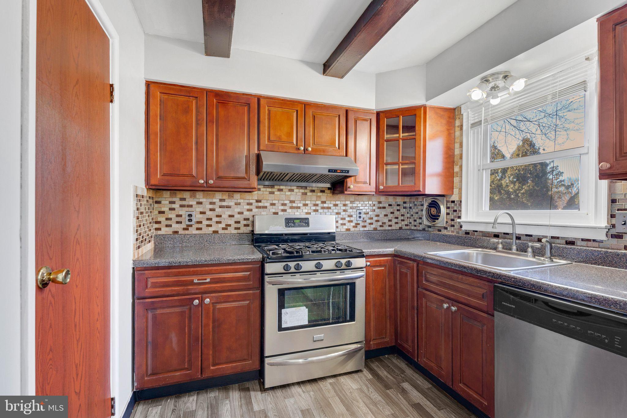 SOMERTON - Residential