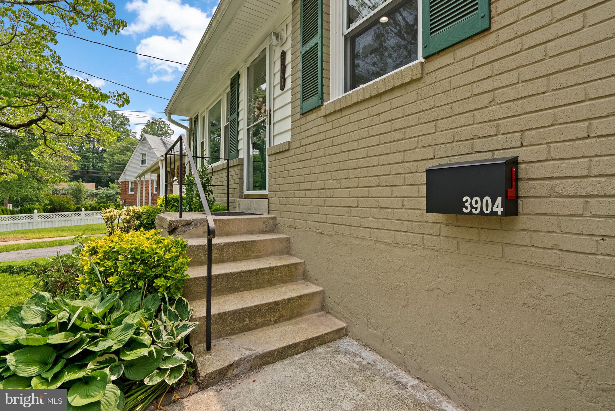 CONN AVE HILLS - Residential Lease