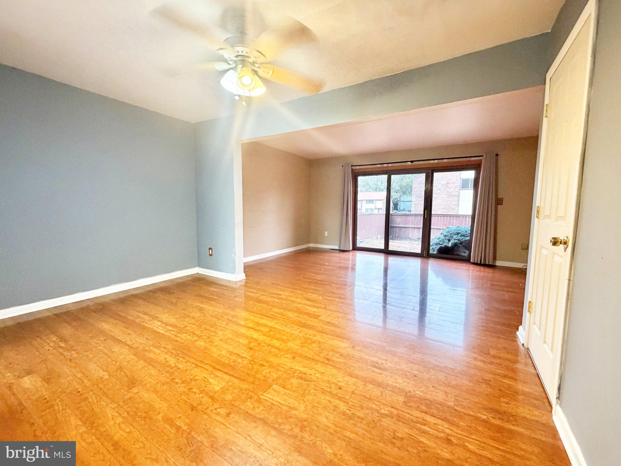 447 LIVINGSTON DRIVE