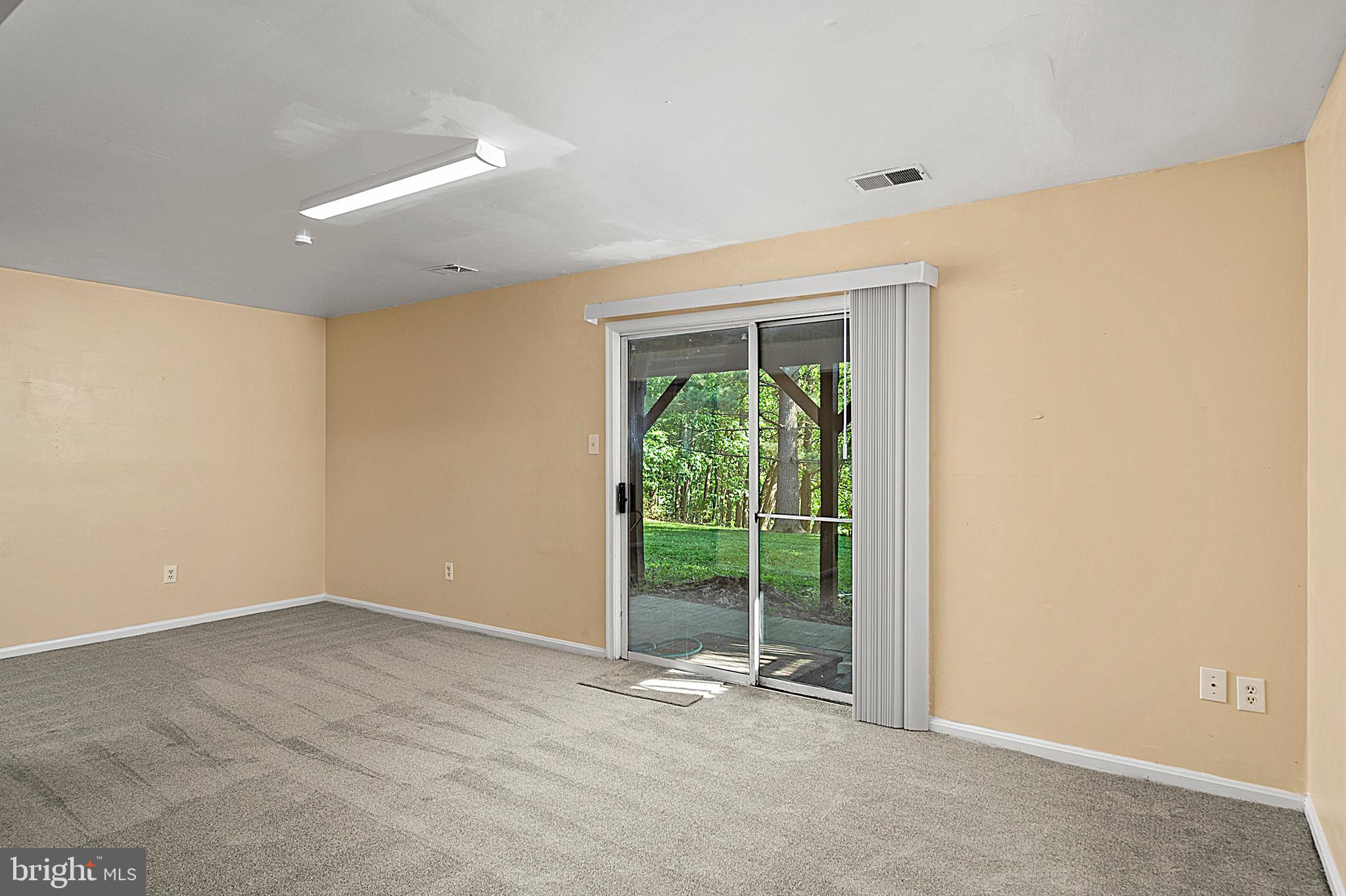 HICKORY RIDGE - Residential Lease