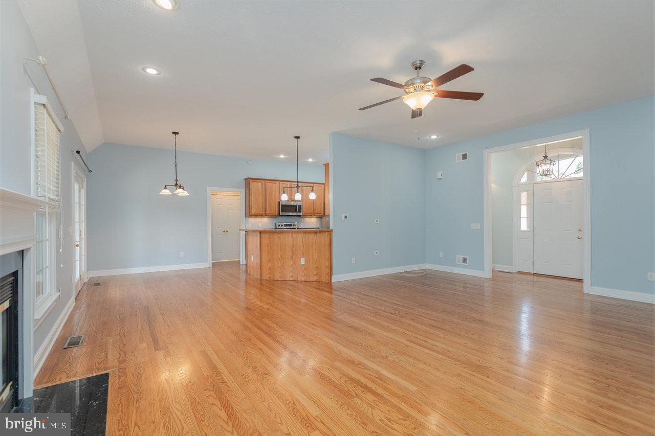 BARRINGTON - Residential