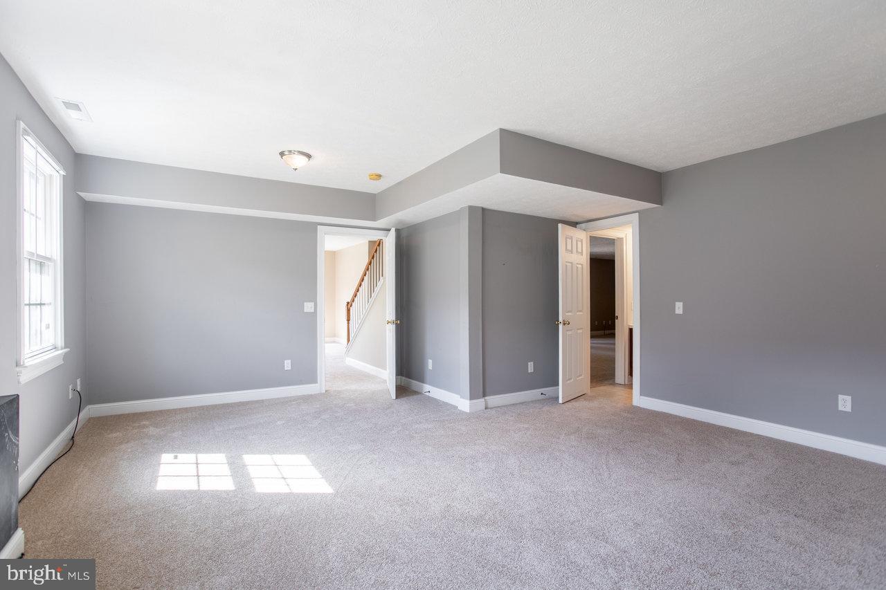 BARRINGTON - Residential