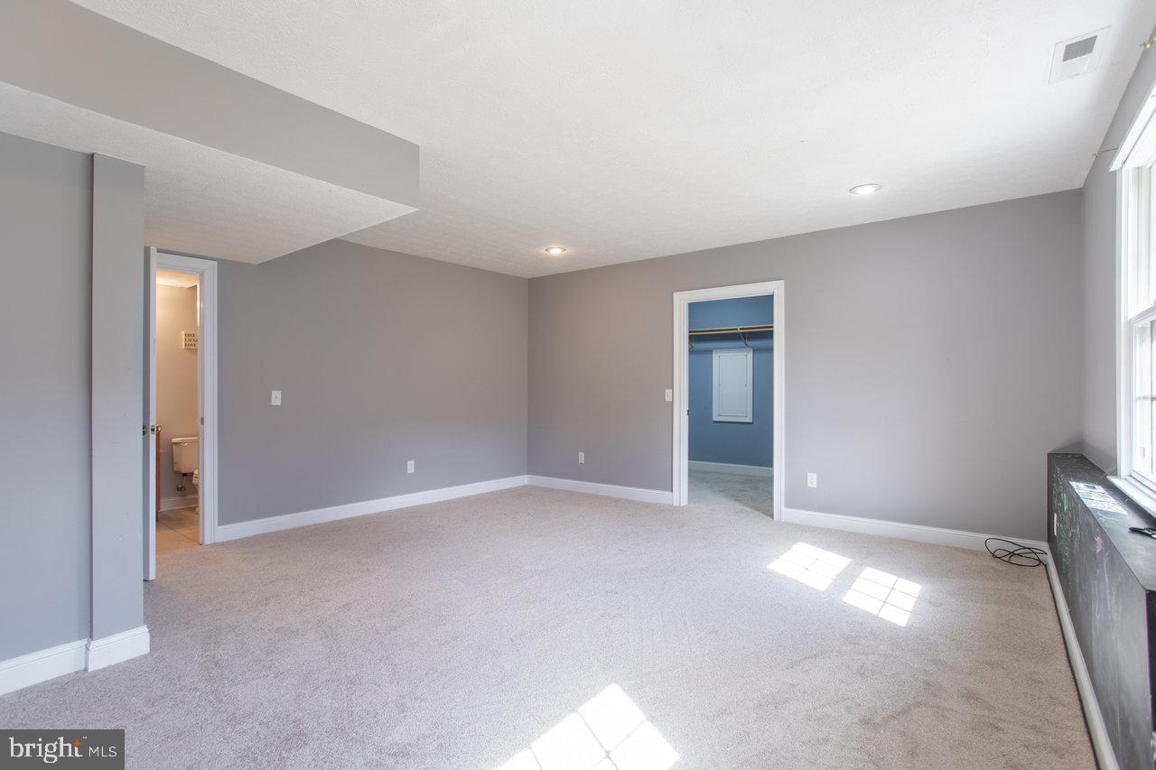 BARRINGTON - Residential