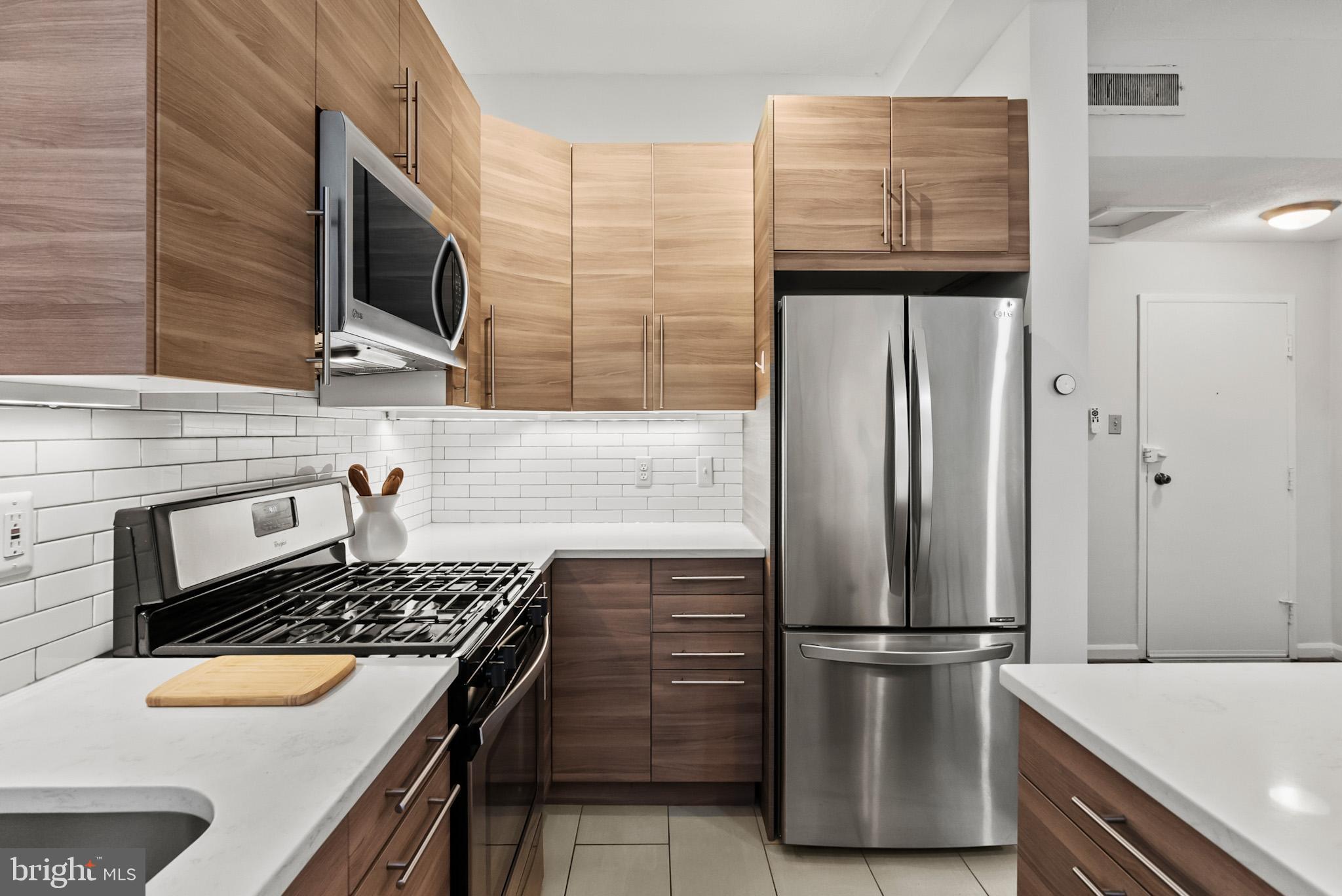 1851 COLUMBIA ROAD NW 305