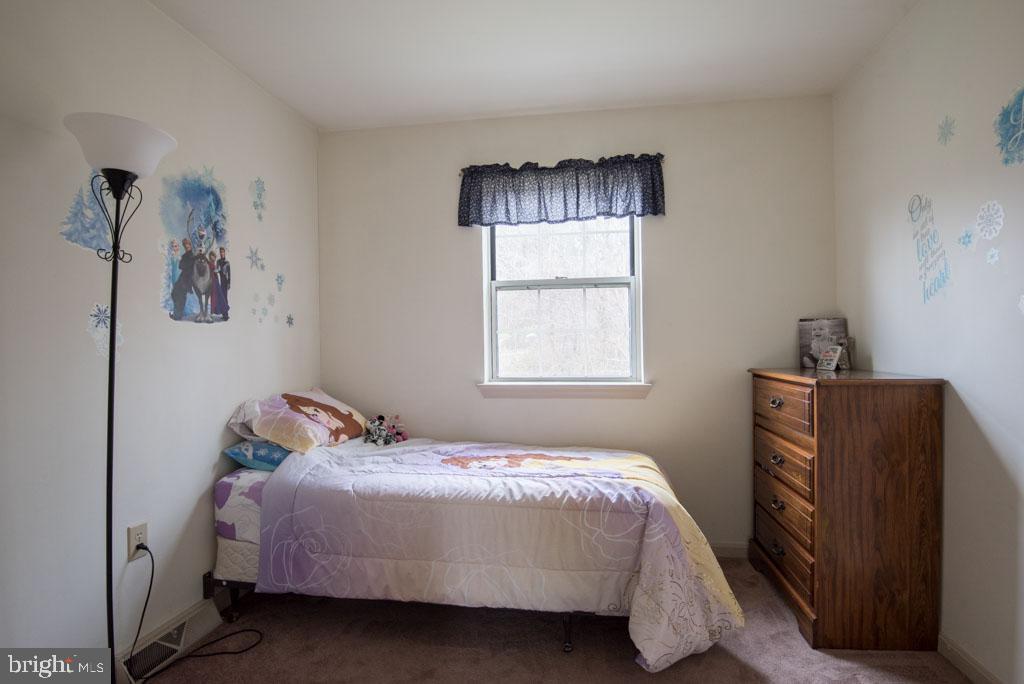 EASTWOOD MEADOWS - Residential