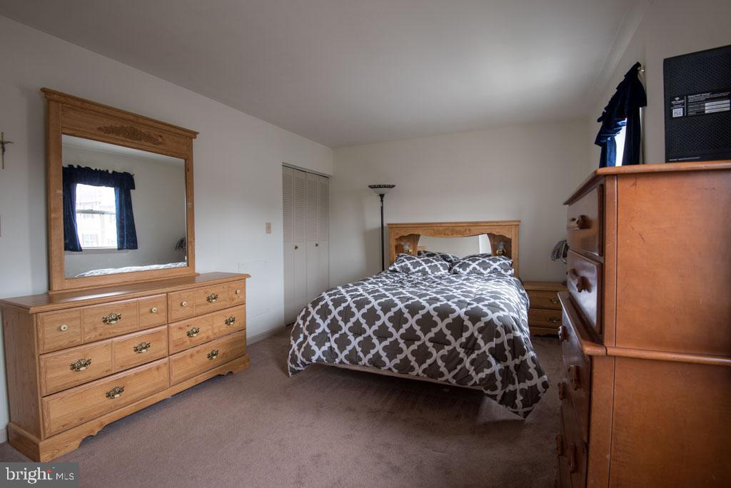 EASTWOOD MEADOWS - Residential