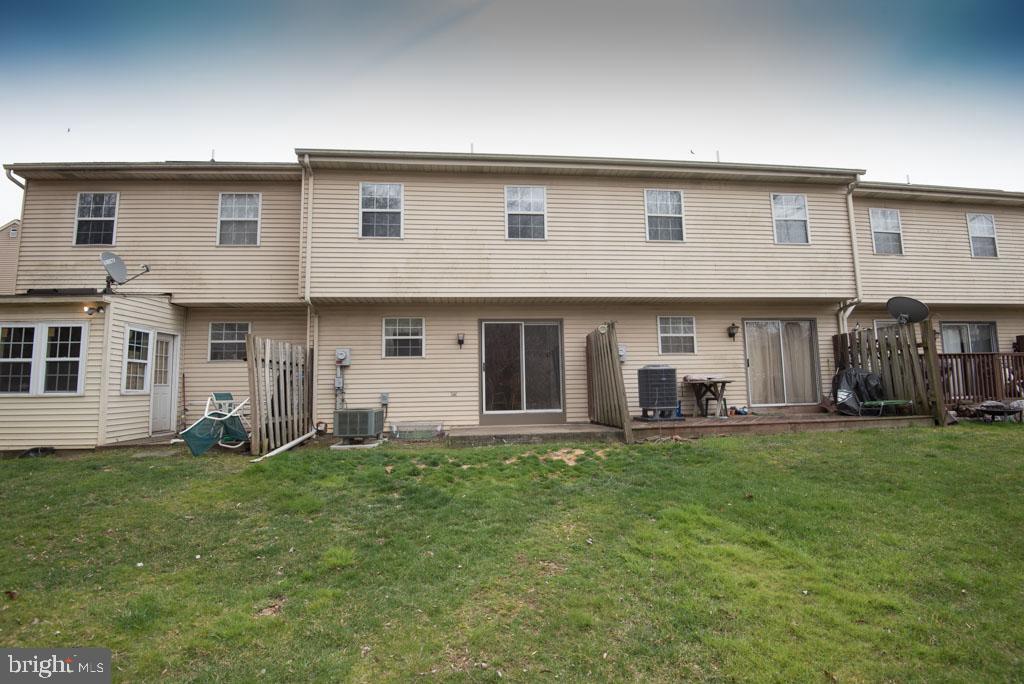 EASTWOOD MEADOWS - Residential