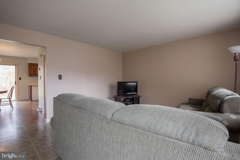 EASTWOOD MEADOWS - Residential
