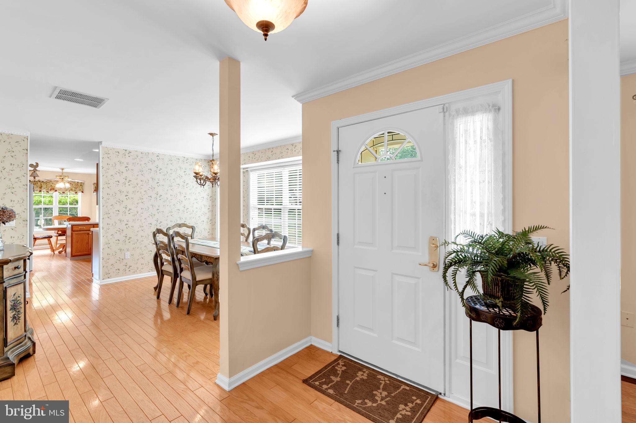 2 WELLINGTON LANE