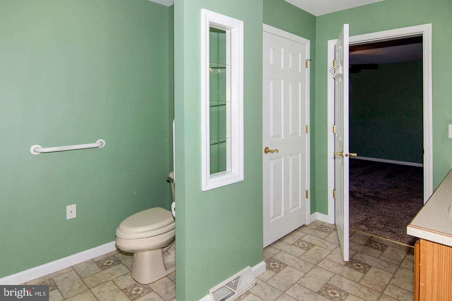 Williamstown, New Jersey 08094, United States, 2 Bedrooms Bedrooms, ,2 BathroomsBathrooms,Residential,Active,83348
