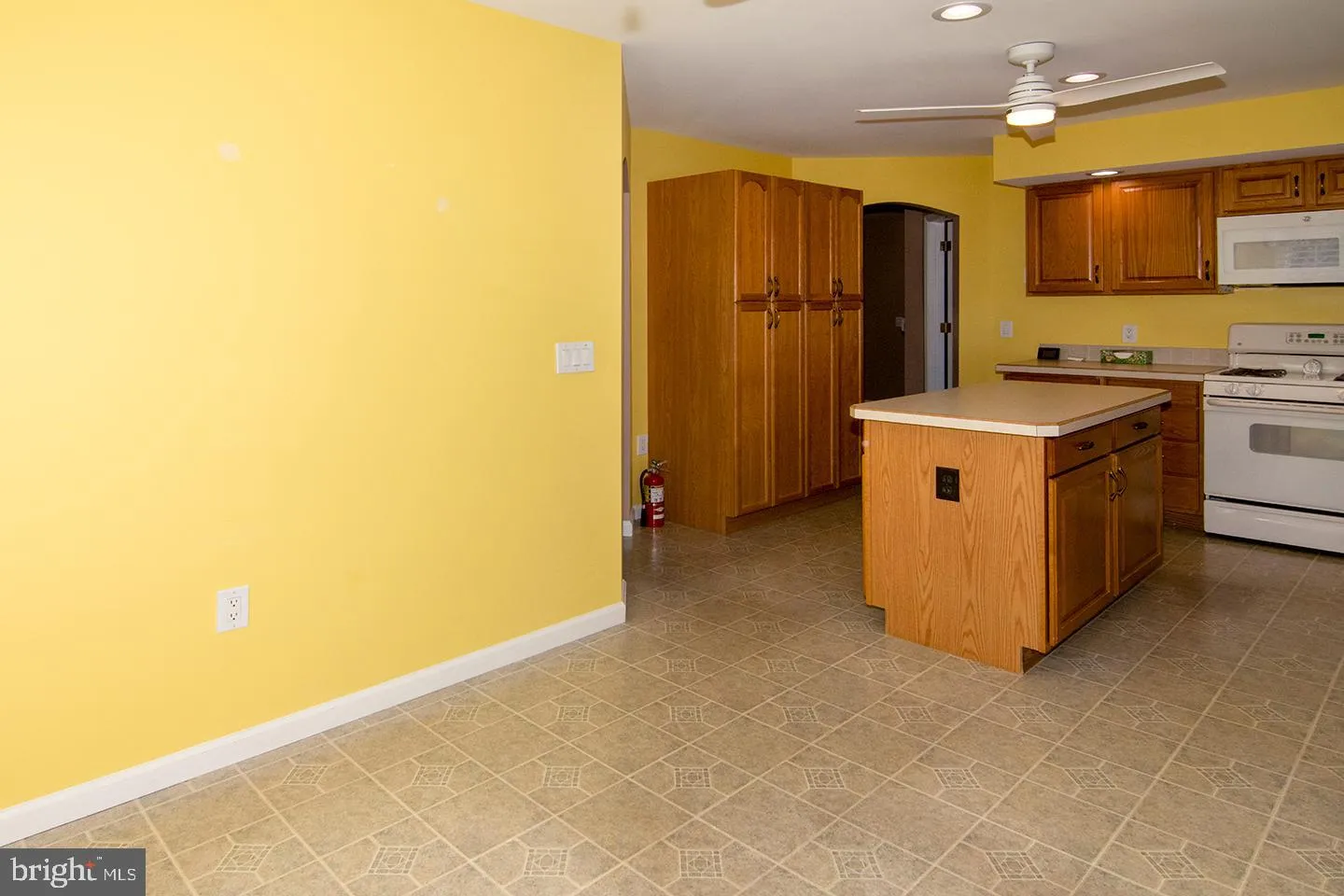 Williamstown, New Jersey 08094, United States, 2 Bedrooms Bedrooms, ,2 BathroomsBathrooms,Residential,Active,83348