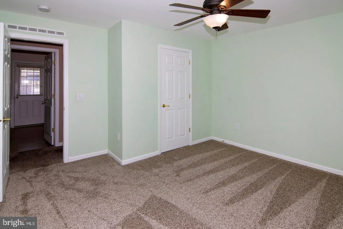 Williamstown, New Jersey 08094, United States, 2 Bedrooms Bedrooms, ,2 BathroomsBathrooms,Residential,Active,83348