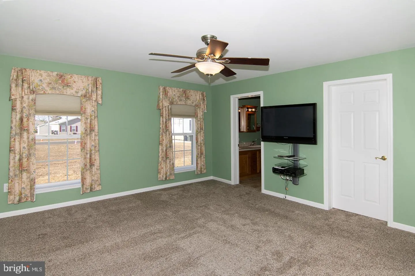 Williamstown, New Jersey 08094, United States, 2 Bedrooms Bedrooms, ,2 BathroomsBathrooms,Residential,Active,83348