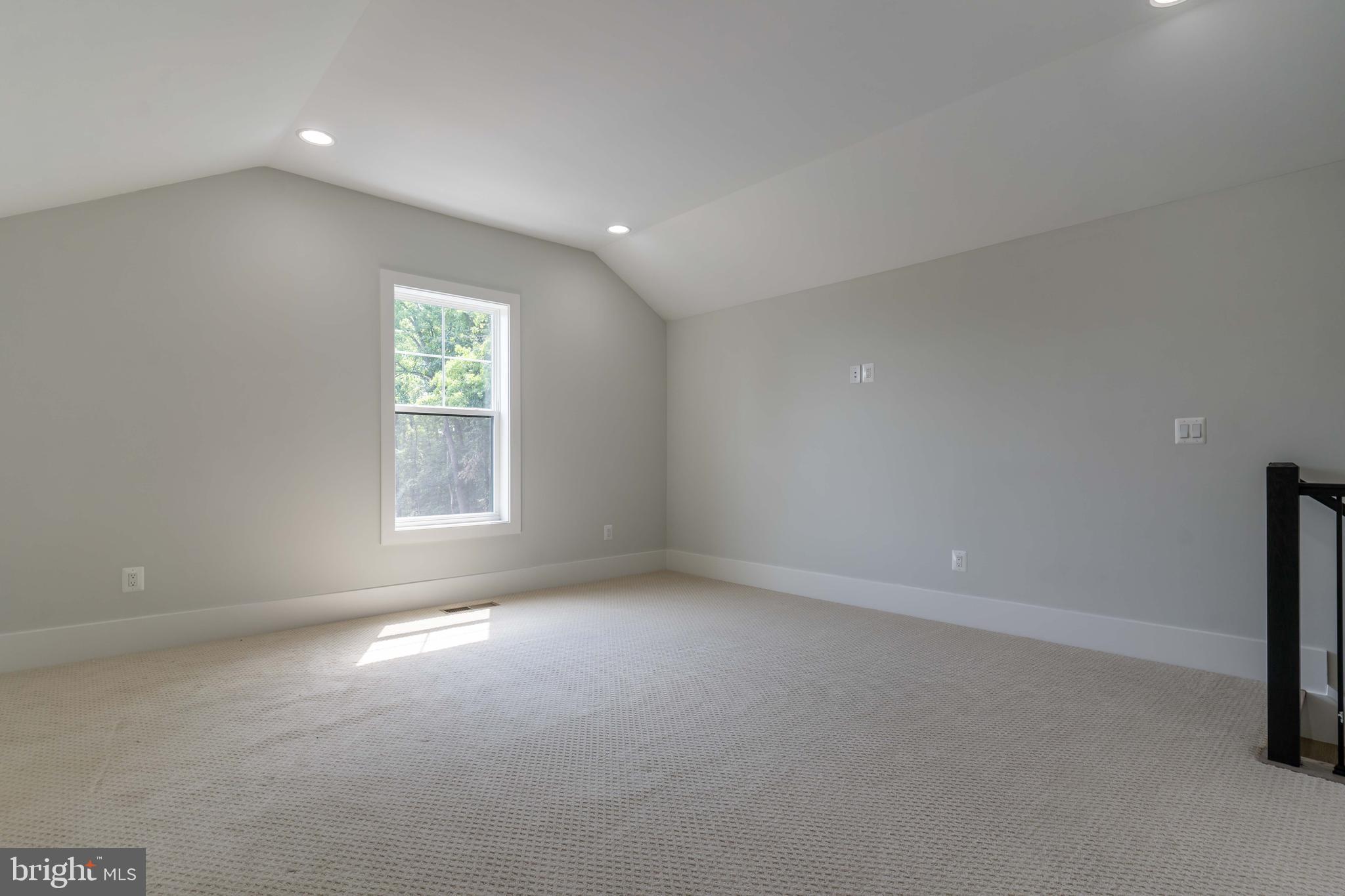 BATTERY RIDGE - Residential