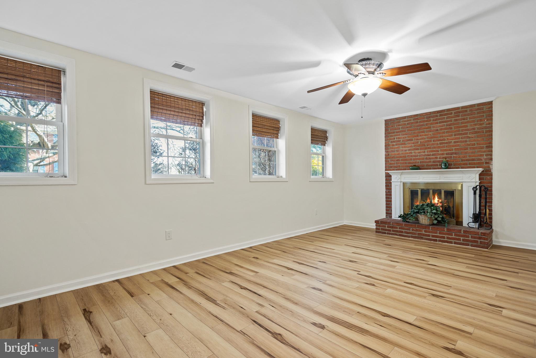 MILLS FARM - Residential