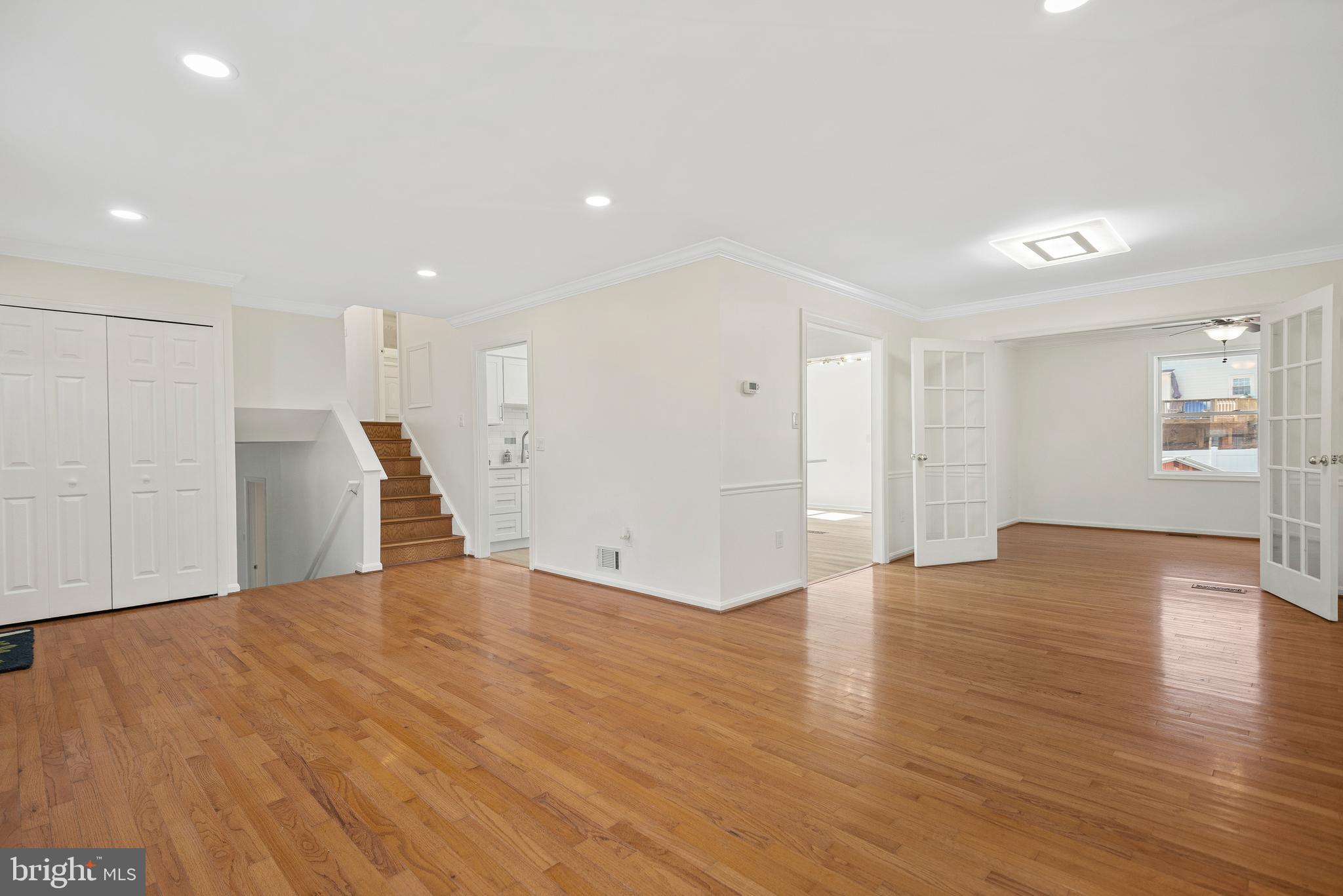 MILLS FARM - Residential