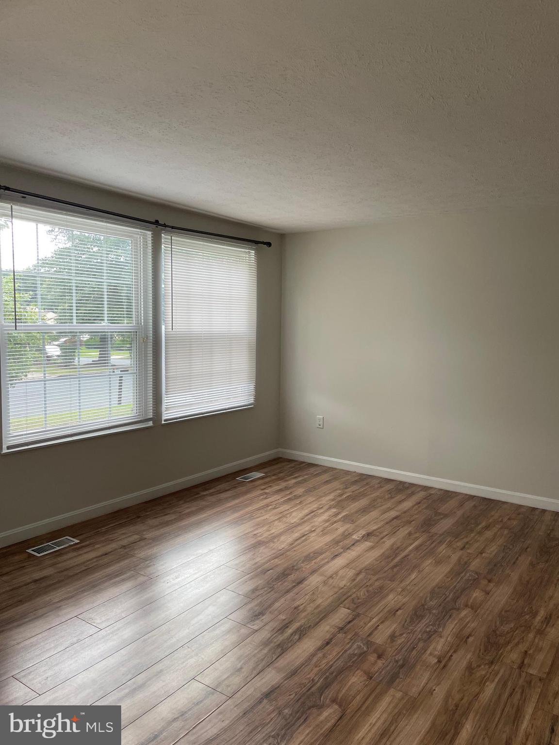 WEDGEWOOD FOREST - Residential Lease