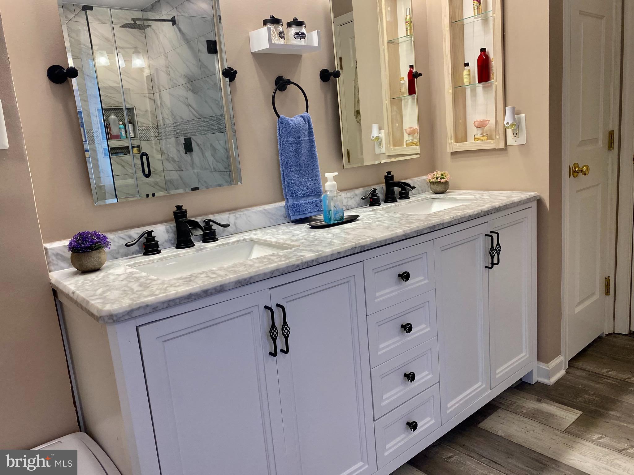 RIVERTON - Residential