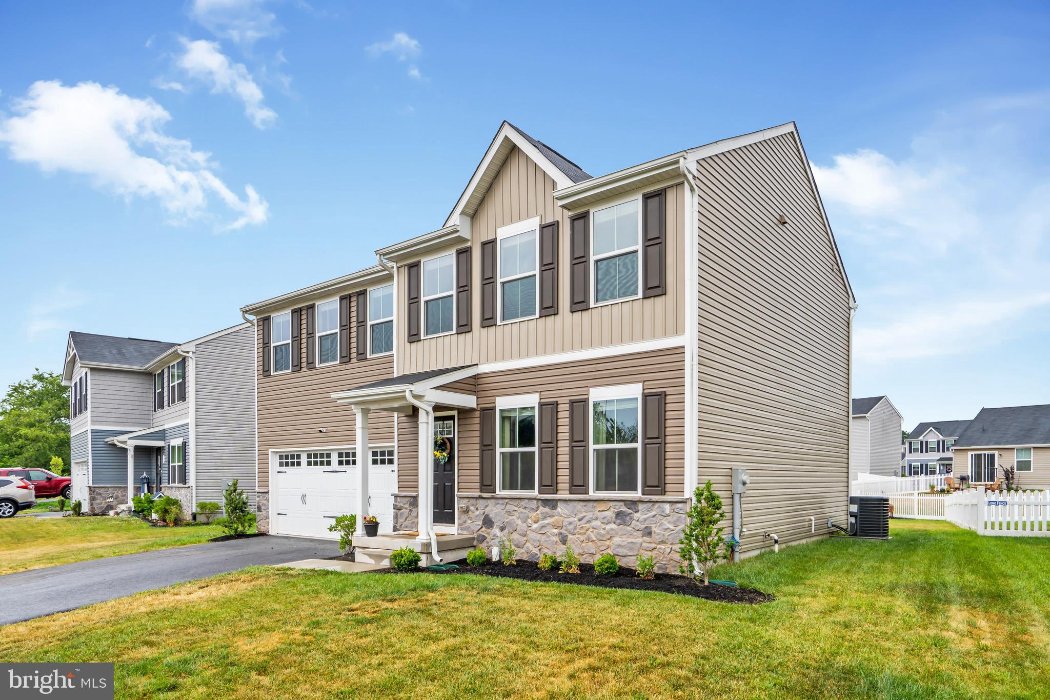 MEADE'S CROSSING - Residential