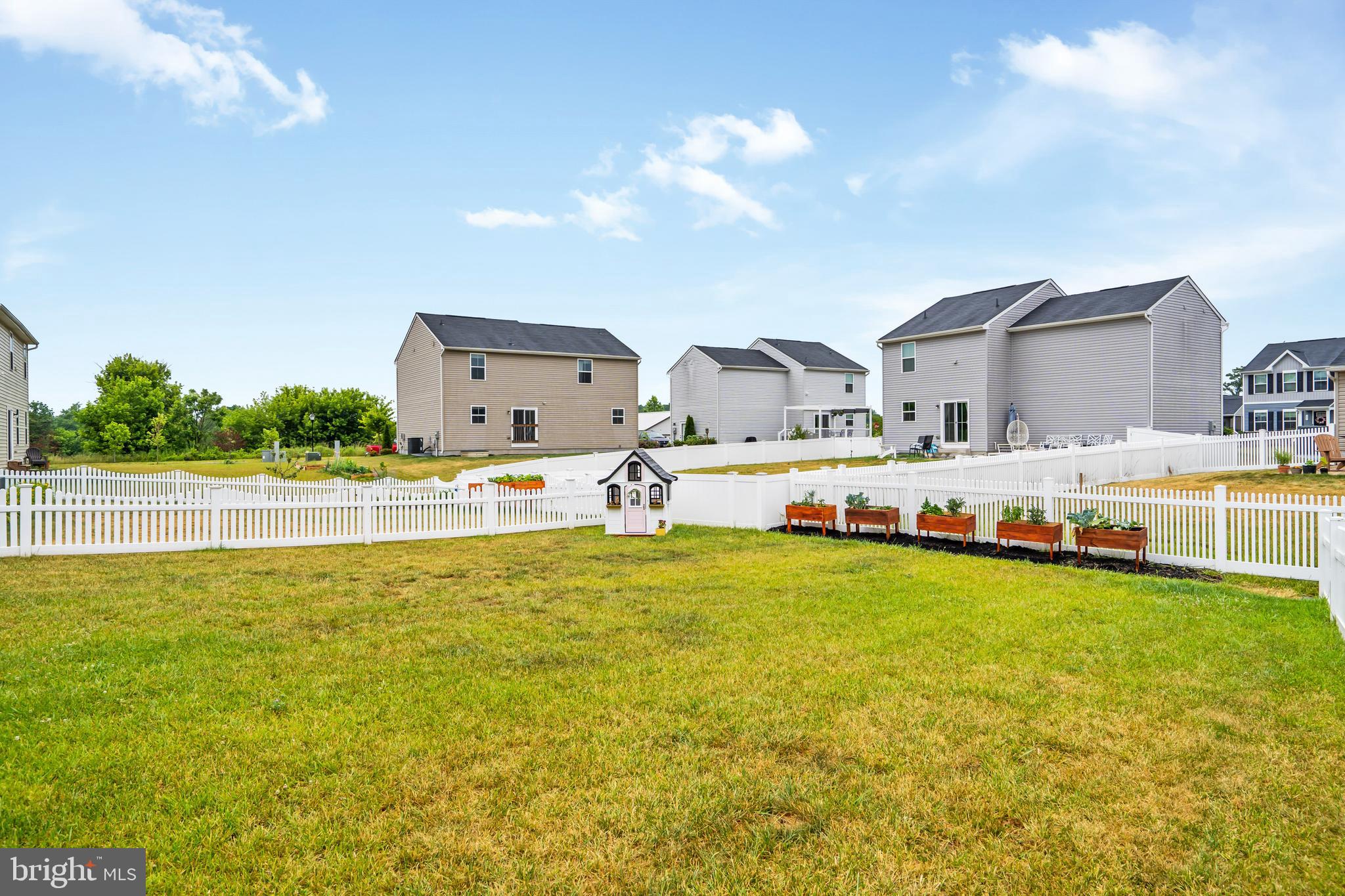 MEADE'S CROSSING - Residential