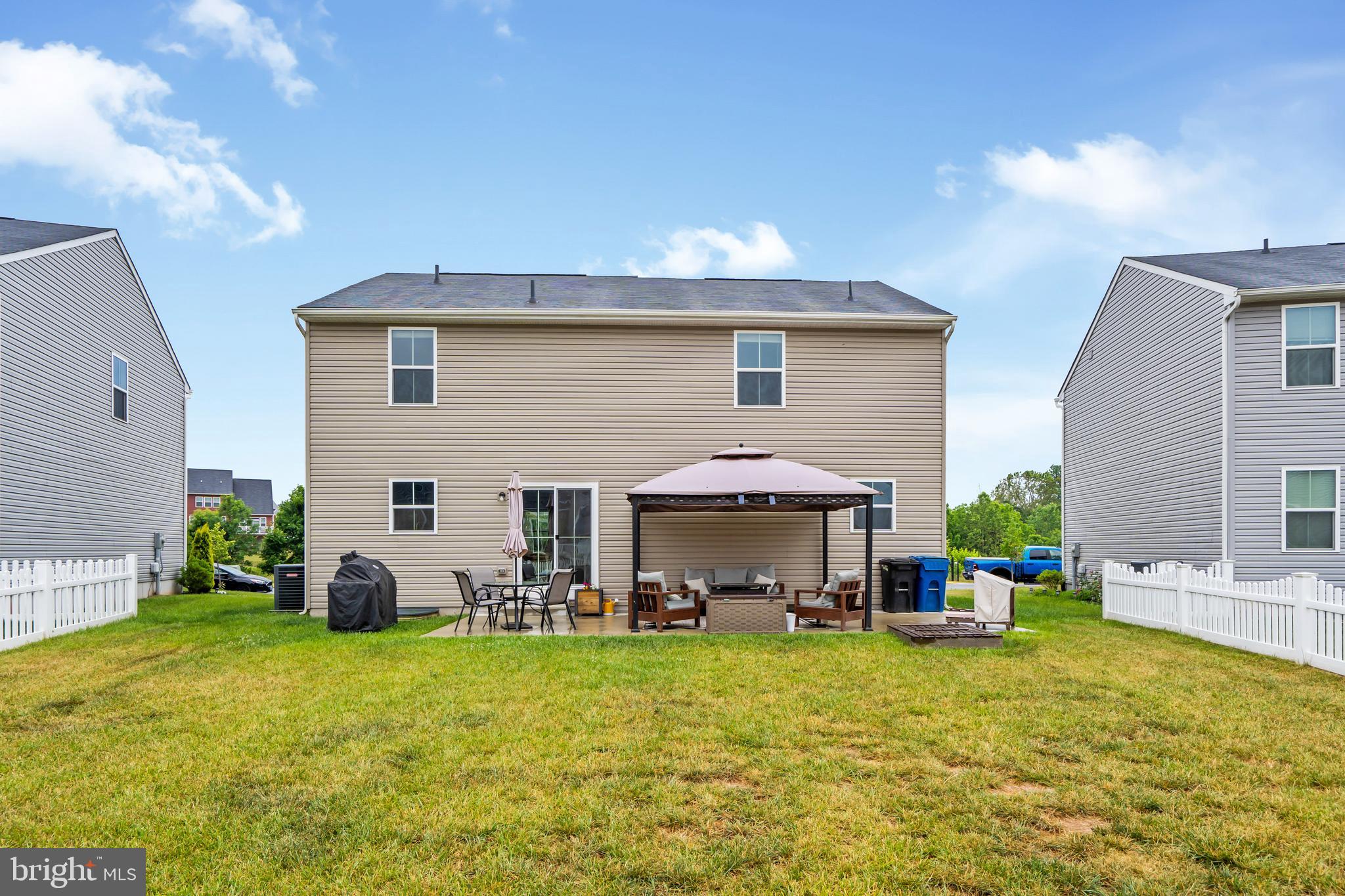 MEADE'S CROSSING - Residential