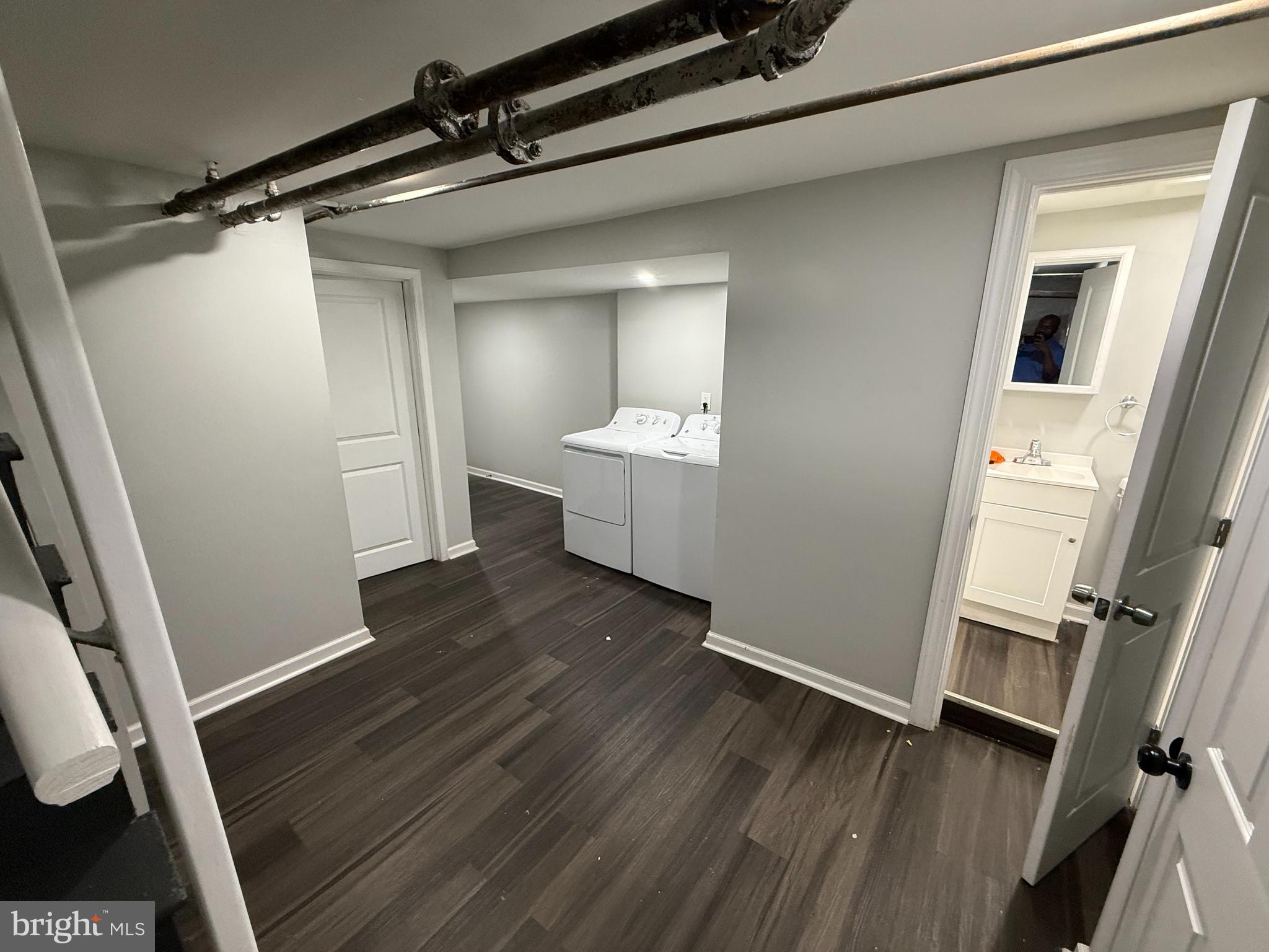 STONEHURST - Residential Lease